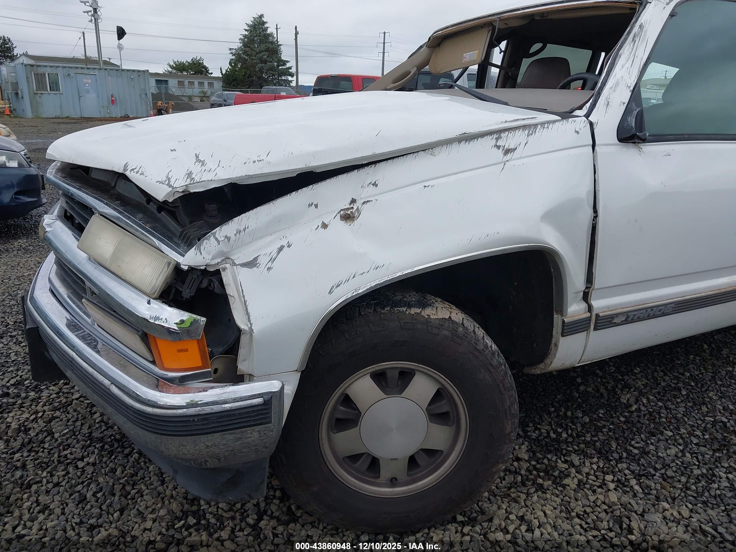 CHEVROLET TAHOE image 6