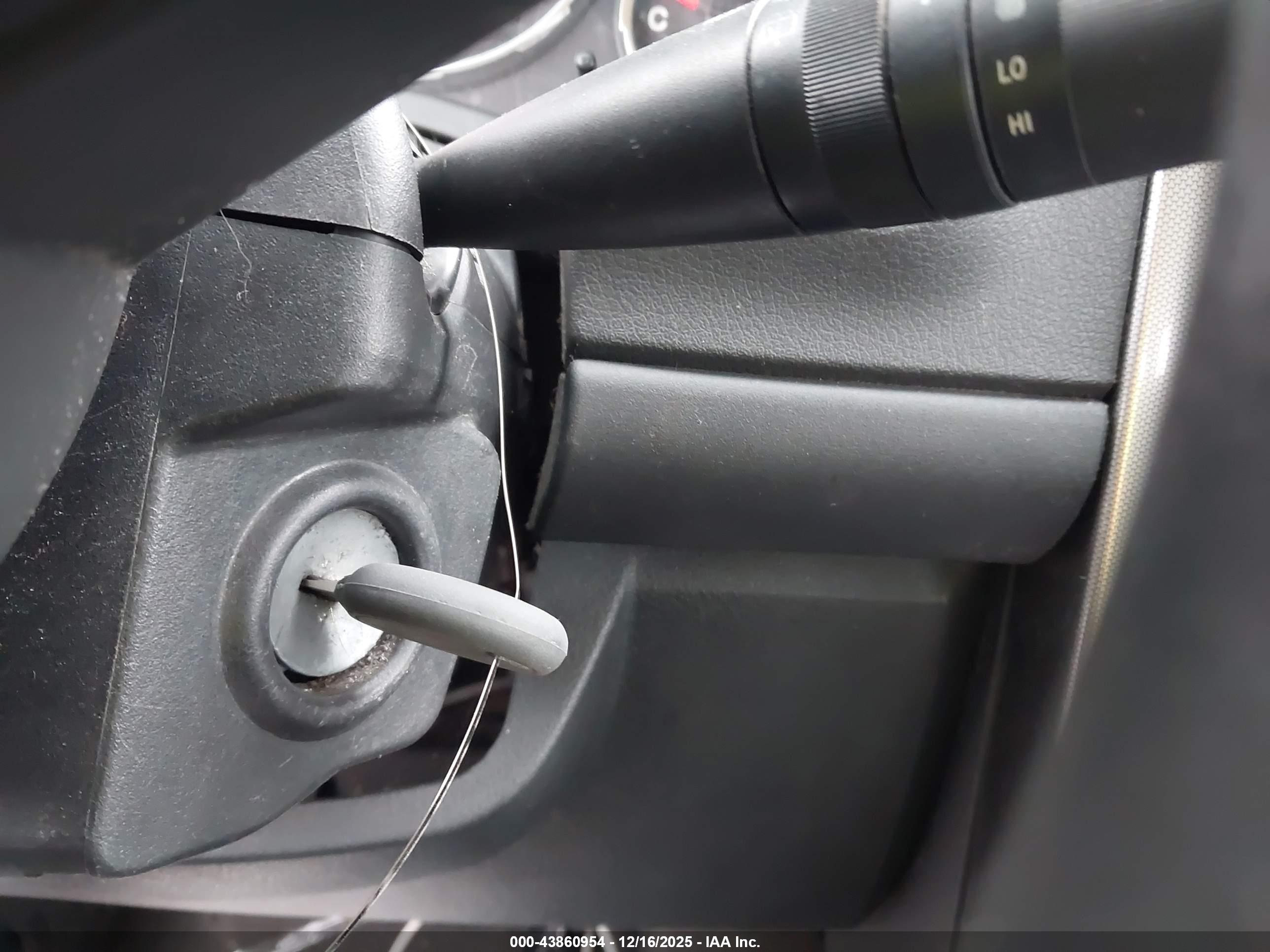 JEEP LIBERTY image 11