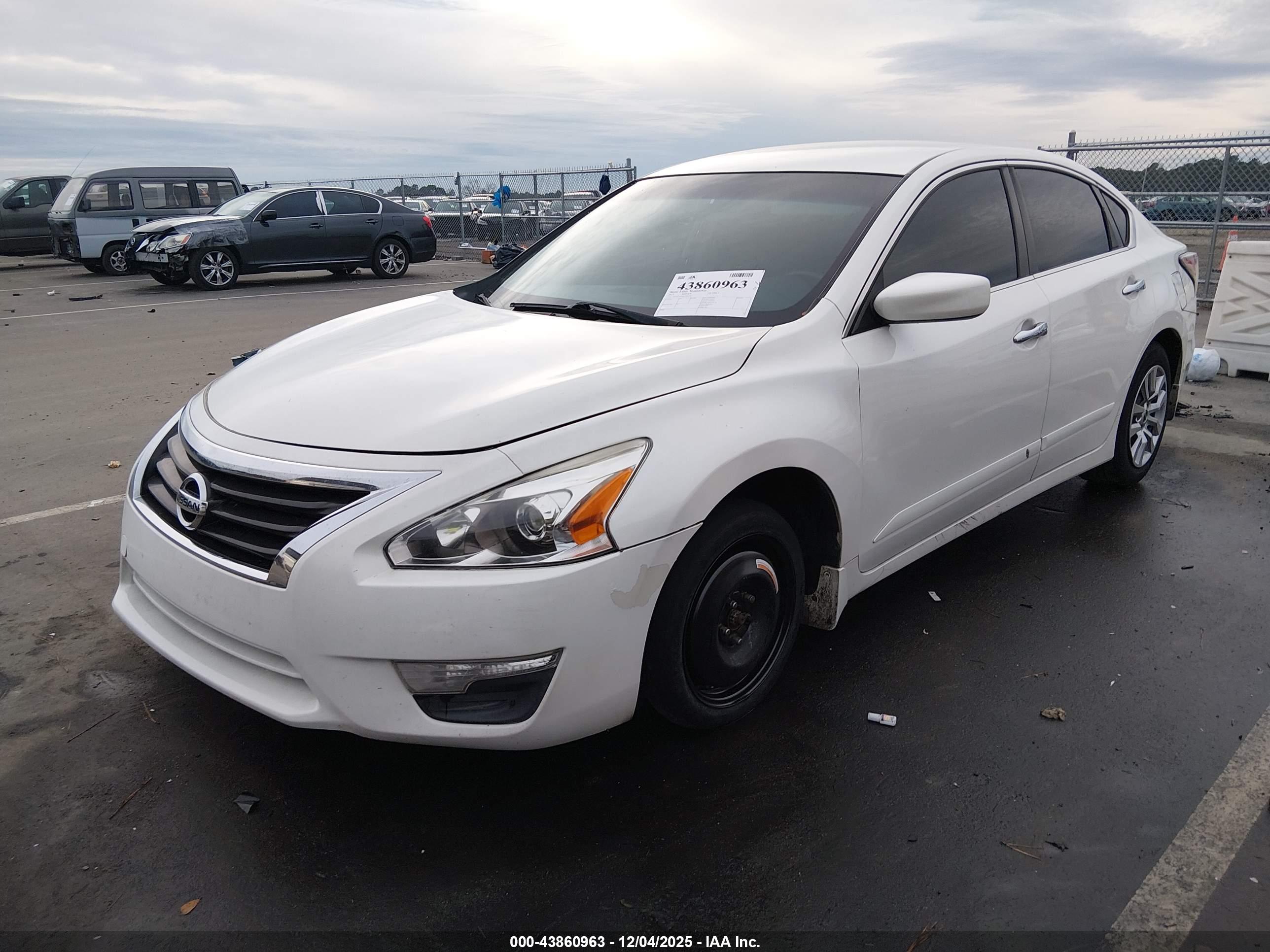 NISSAN ALTIMA image 2