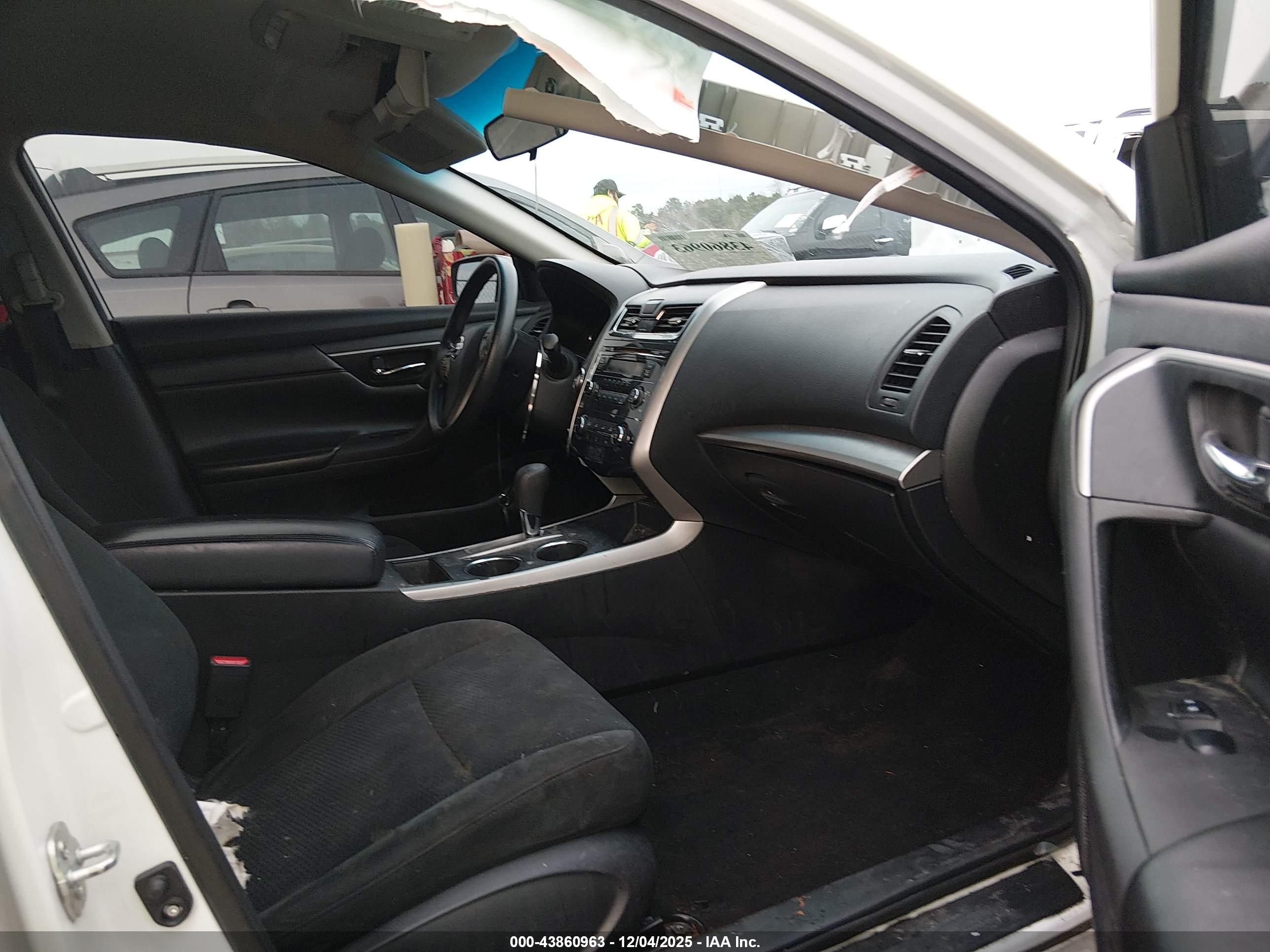 NISSAN ALTIMA image 5