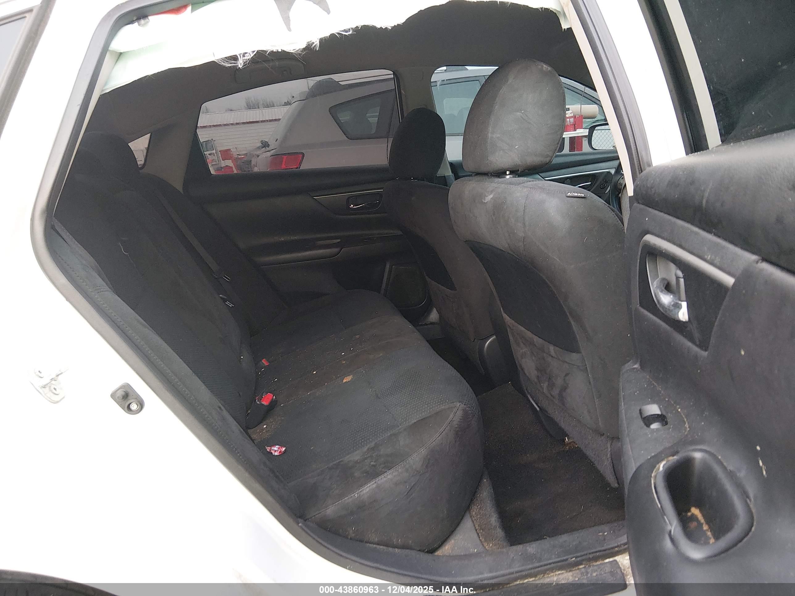 NISSAN ALTIMA image 8