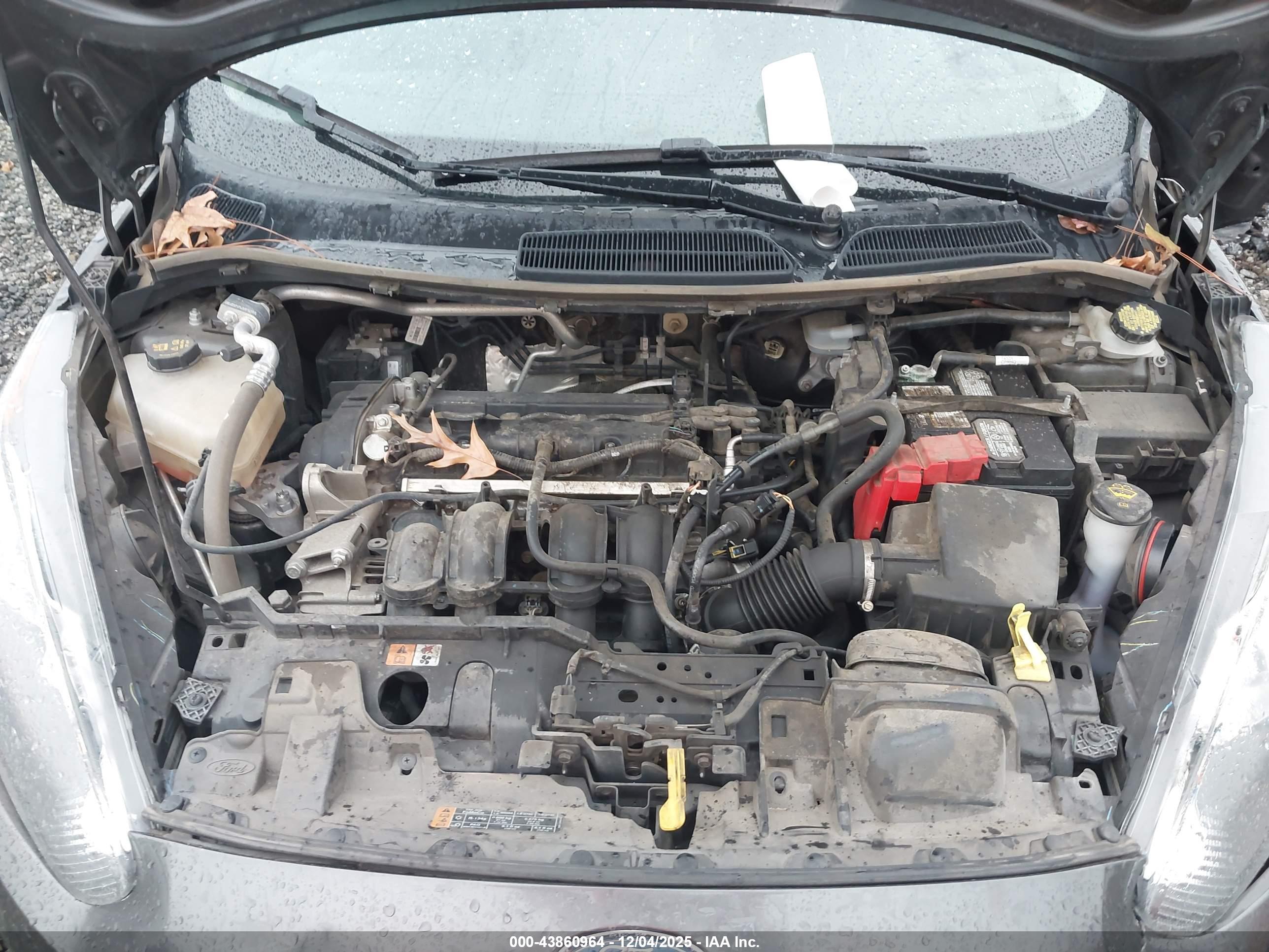 FORD FIESTA image 10
