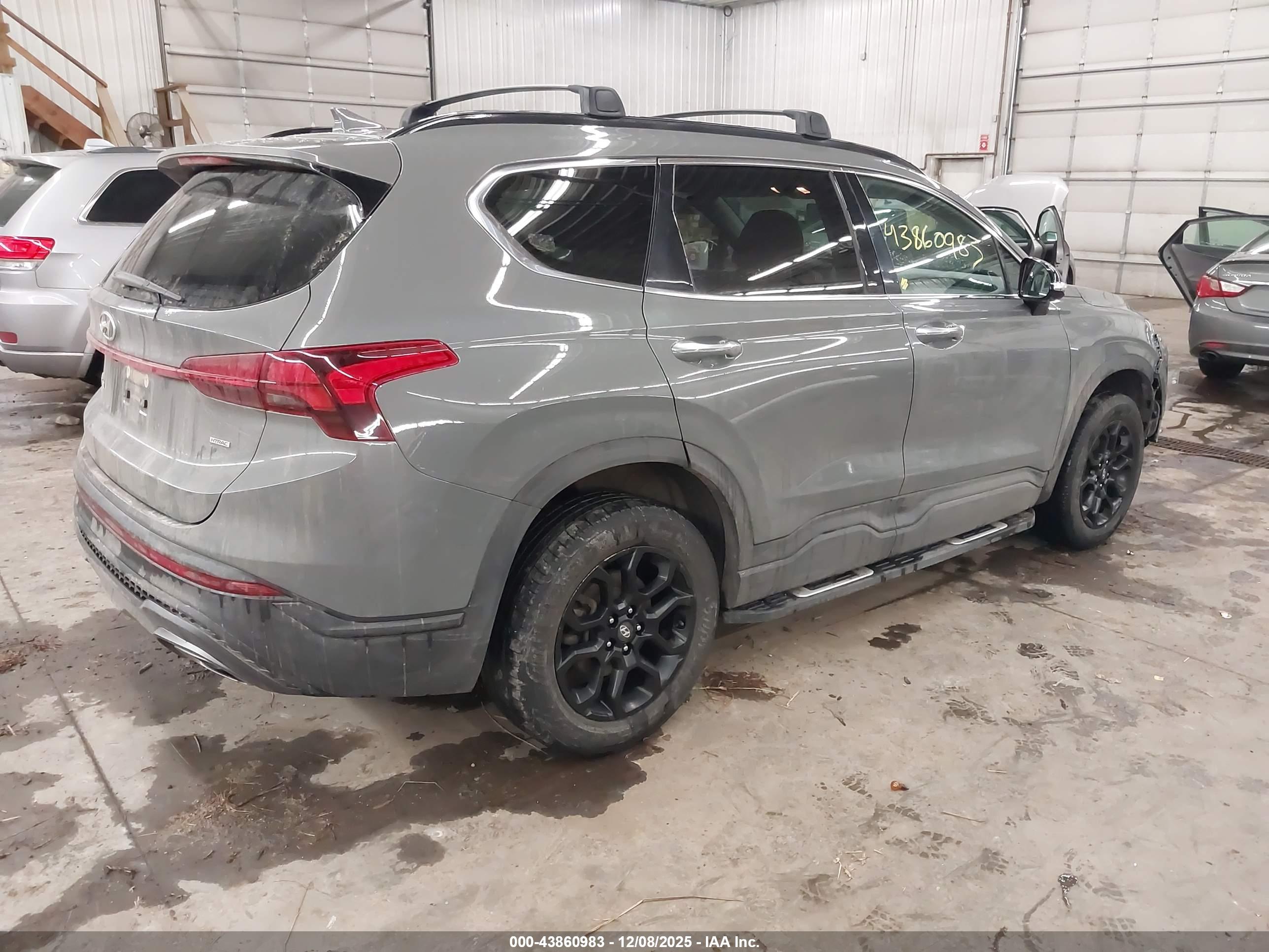 HYUNDAI SANTA image 4