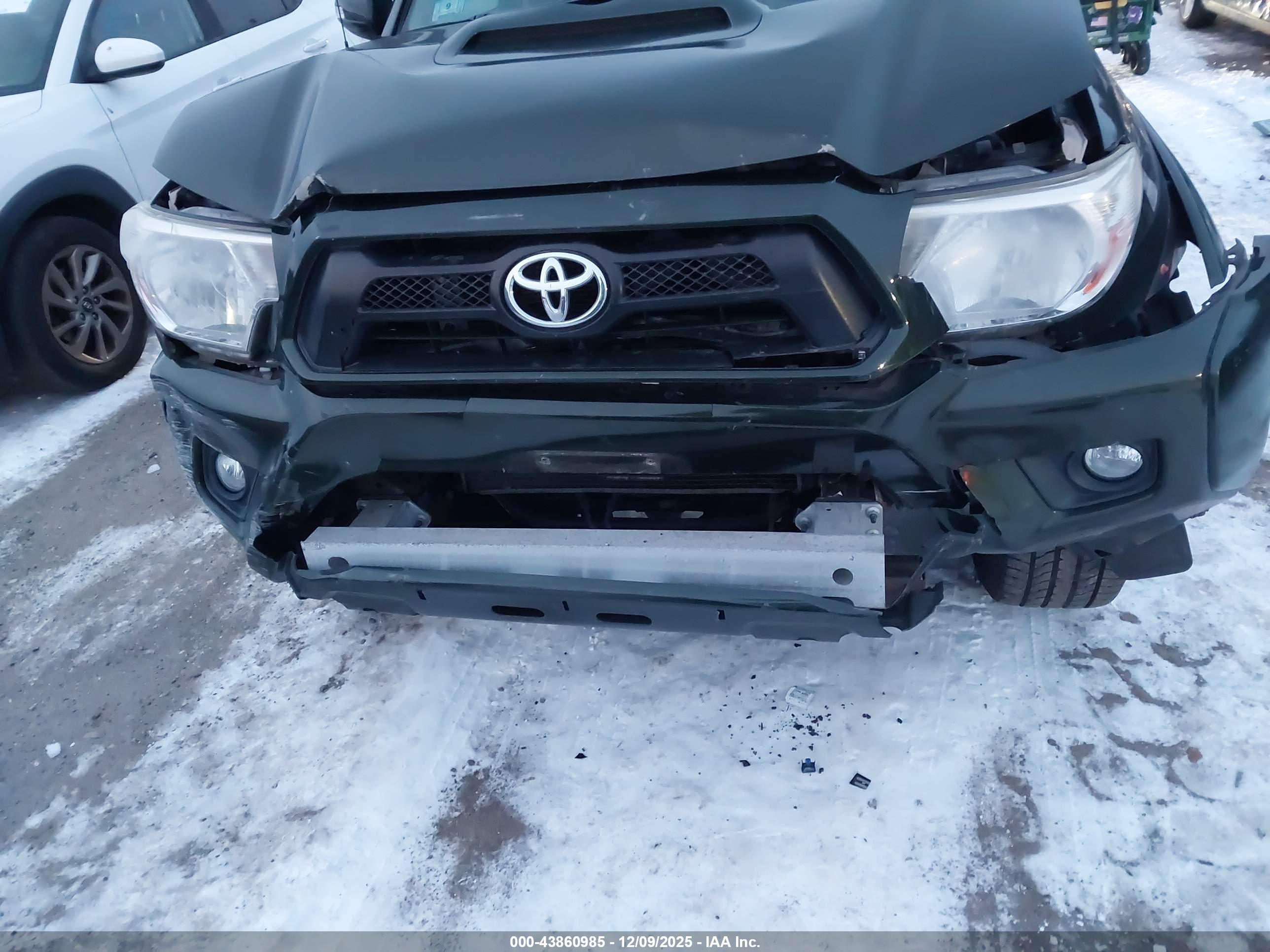 TOYOTA TACOMA image 6
