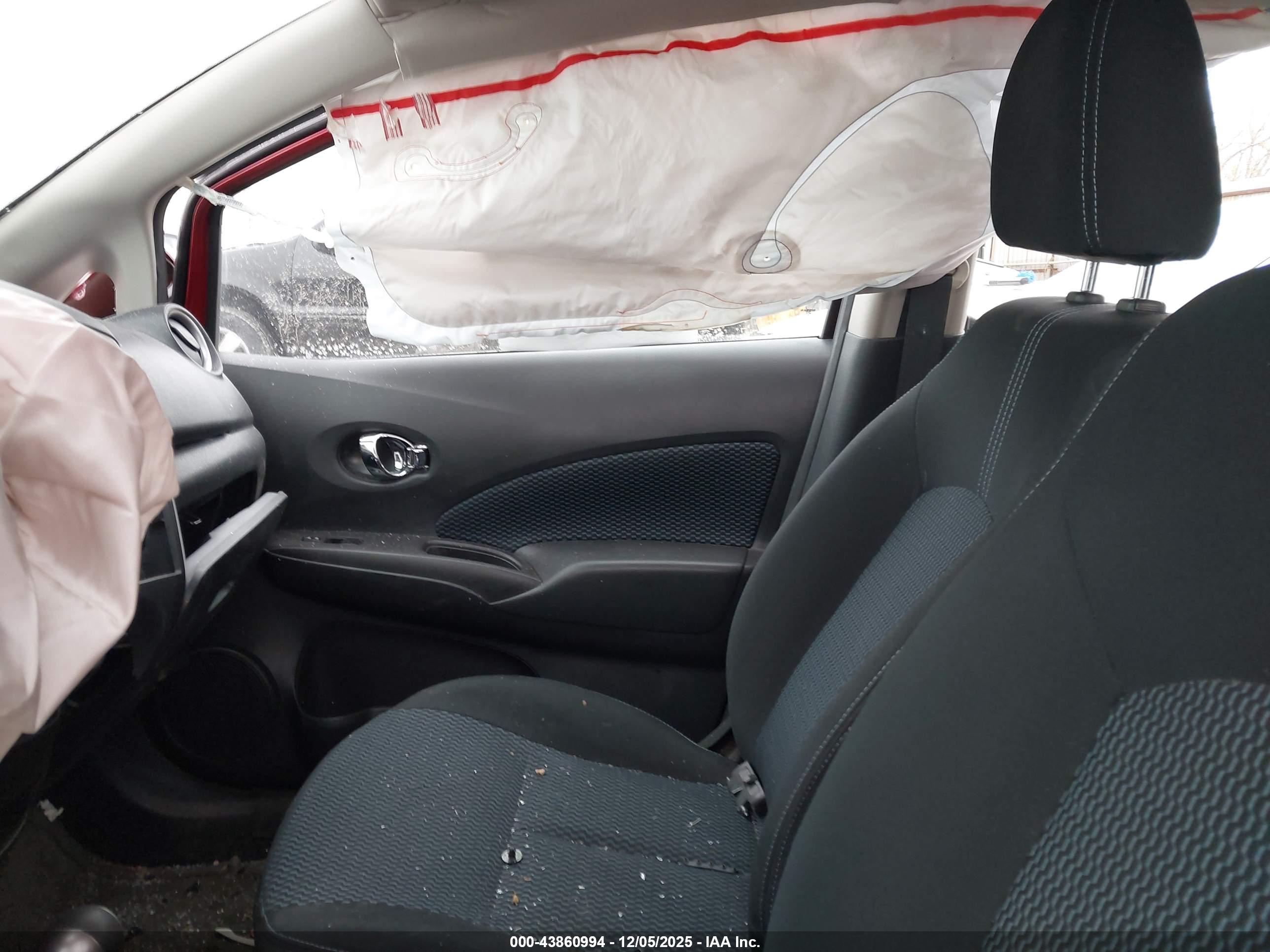 NISSAN VERSA image 5