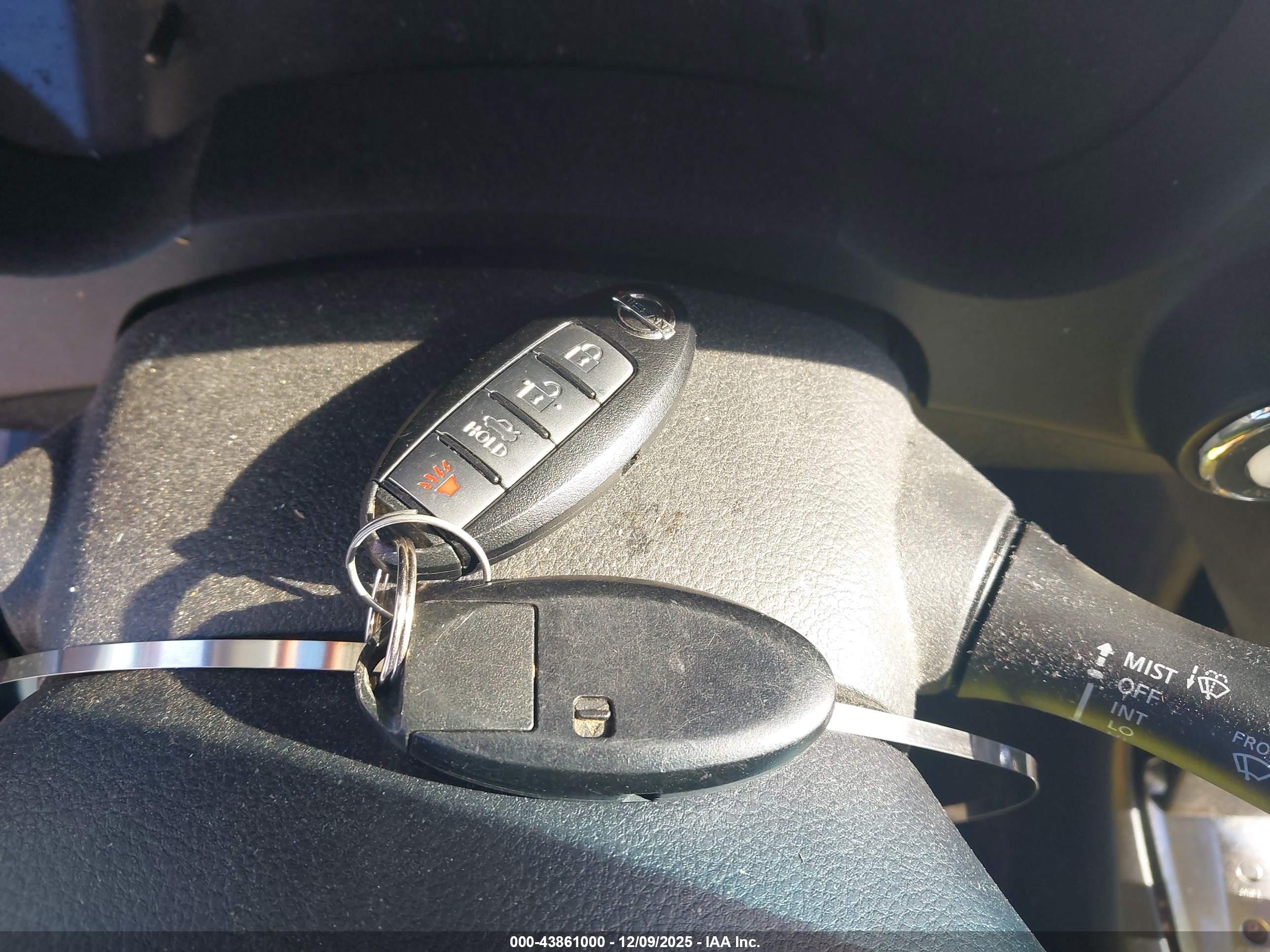 NISSAN ALTIMA image 11