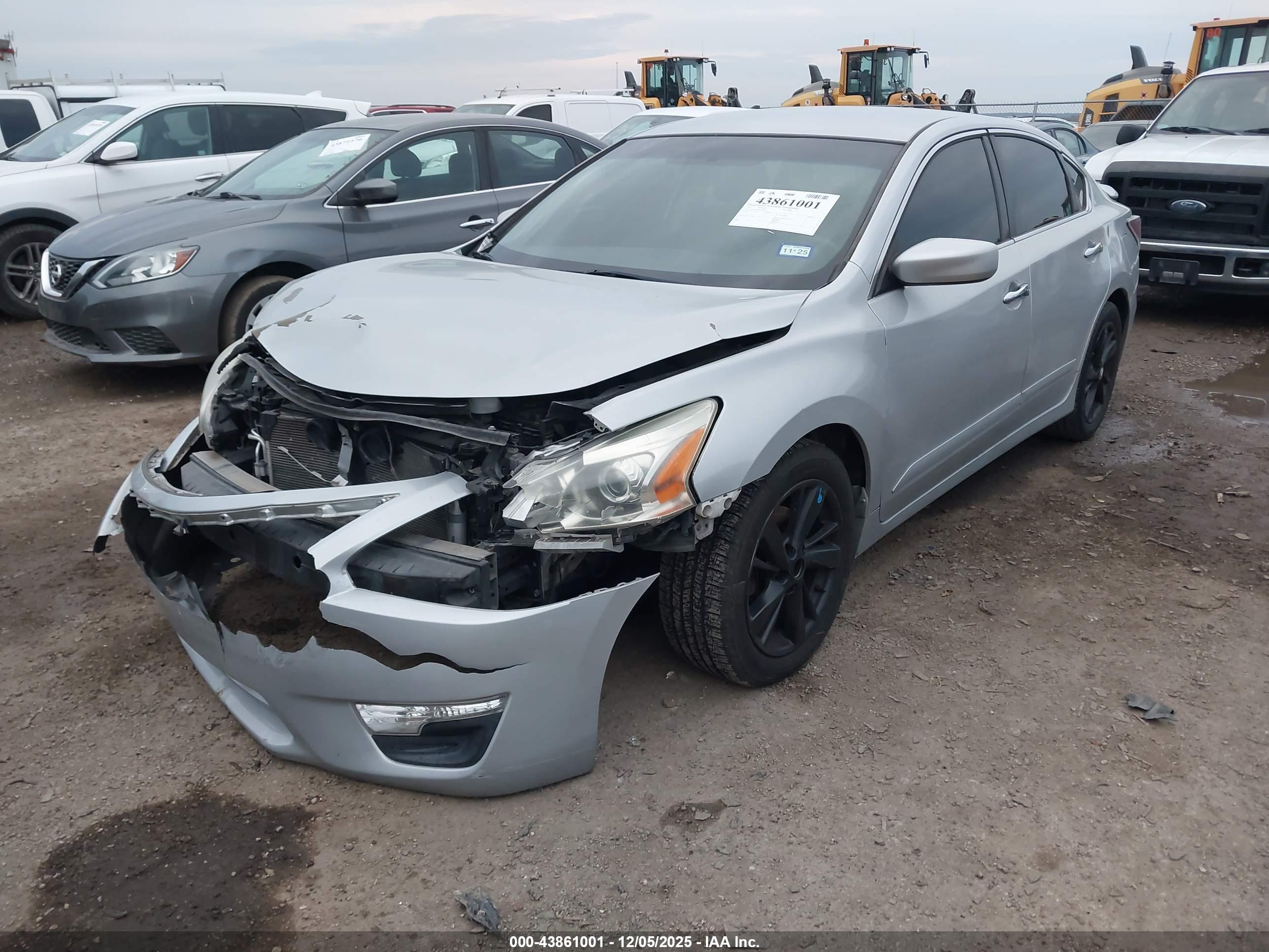NISSAN ALTIMA image 2