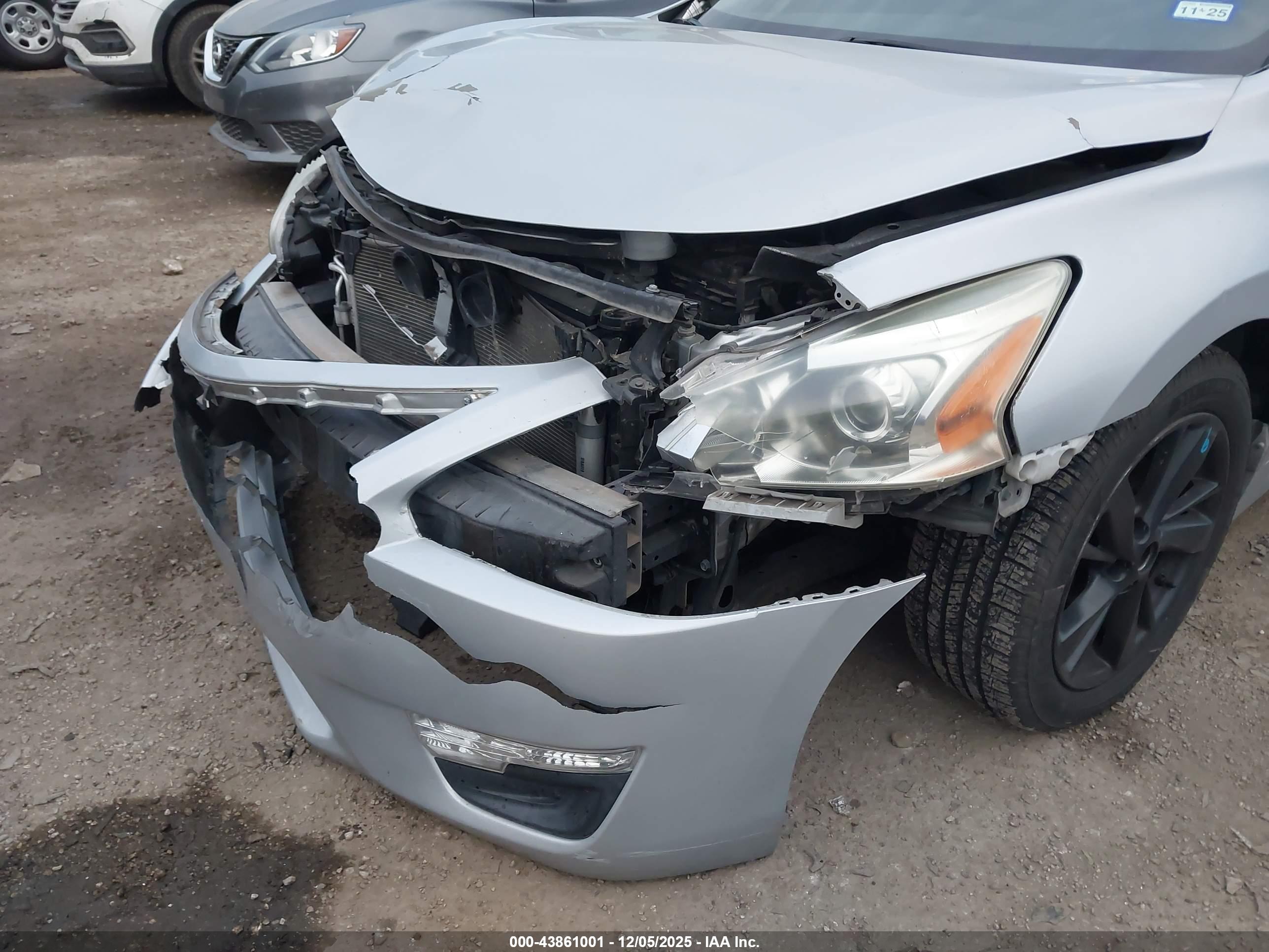 NISSAN ALTIMA image 6