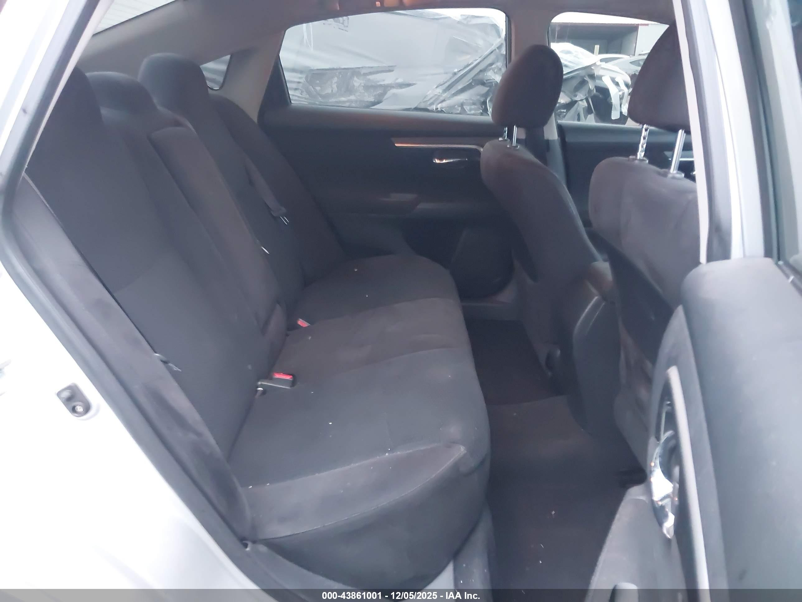 NISSAN ALTIMA image 8