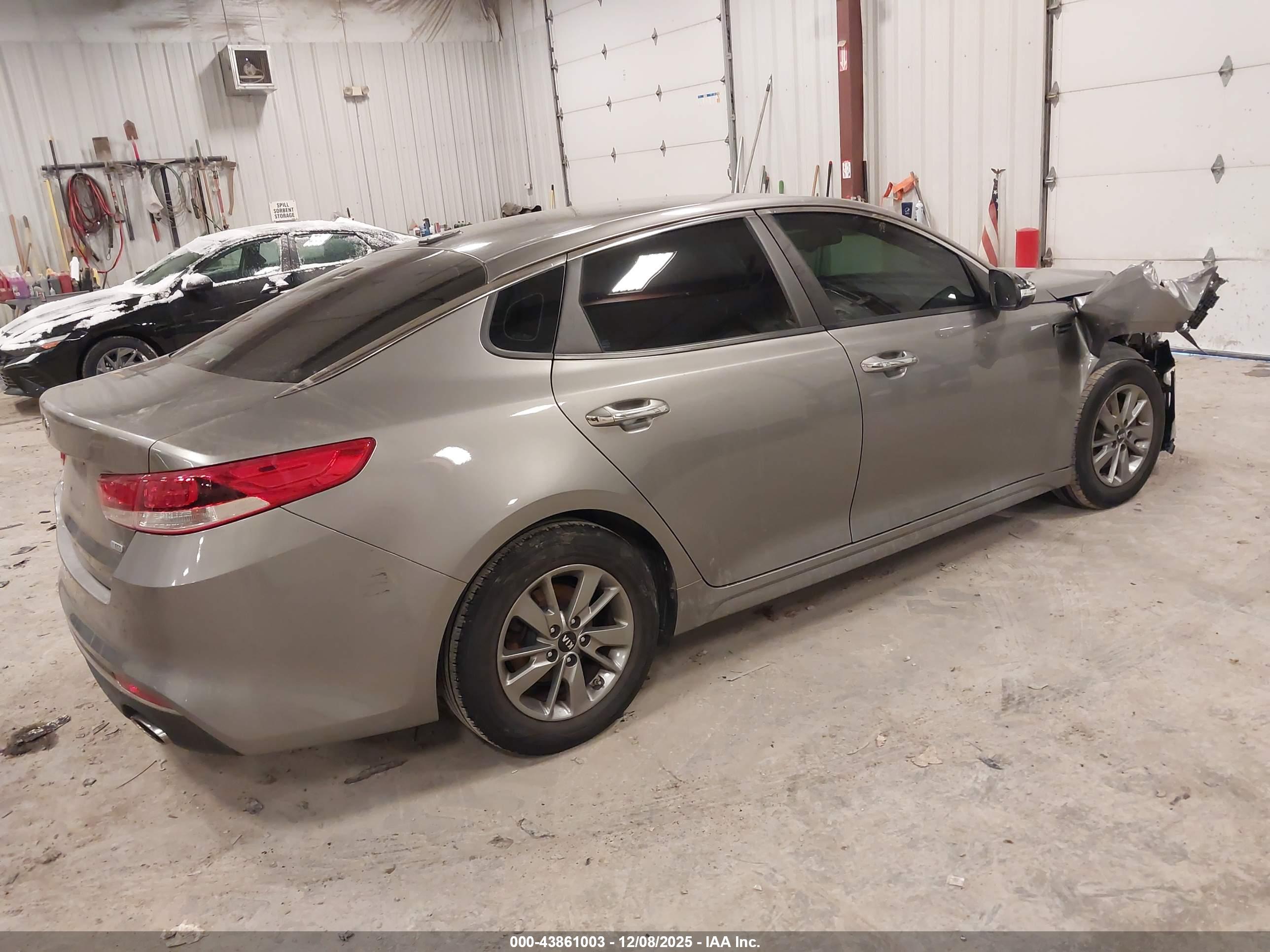 KIA OPTIMA image 4