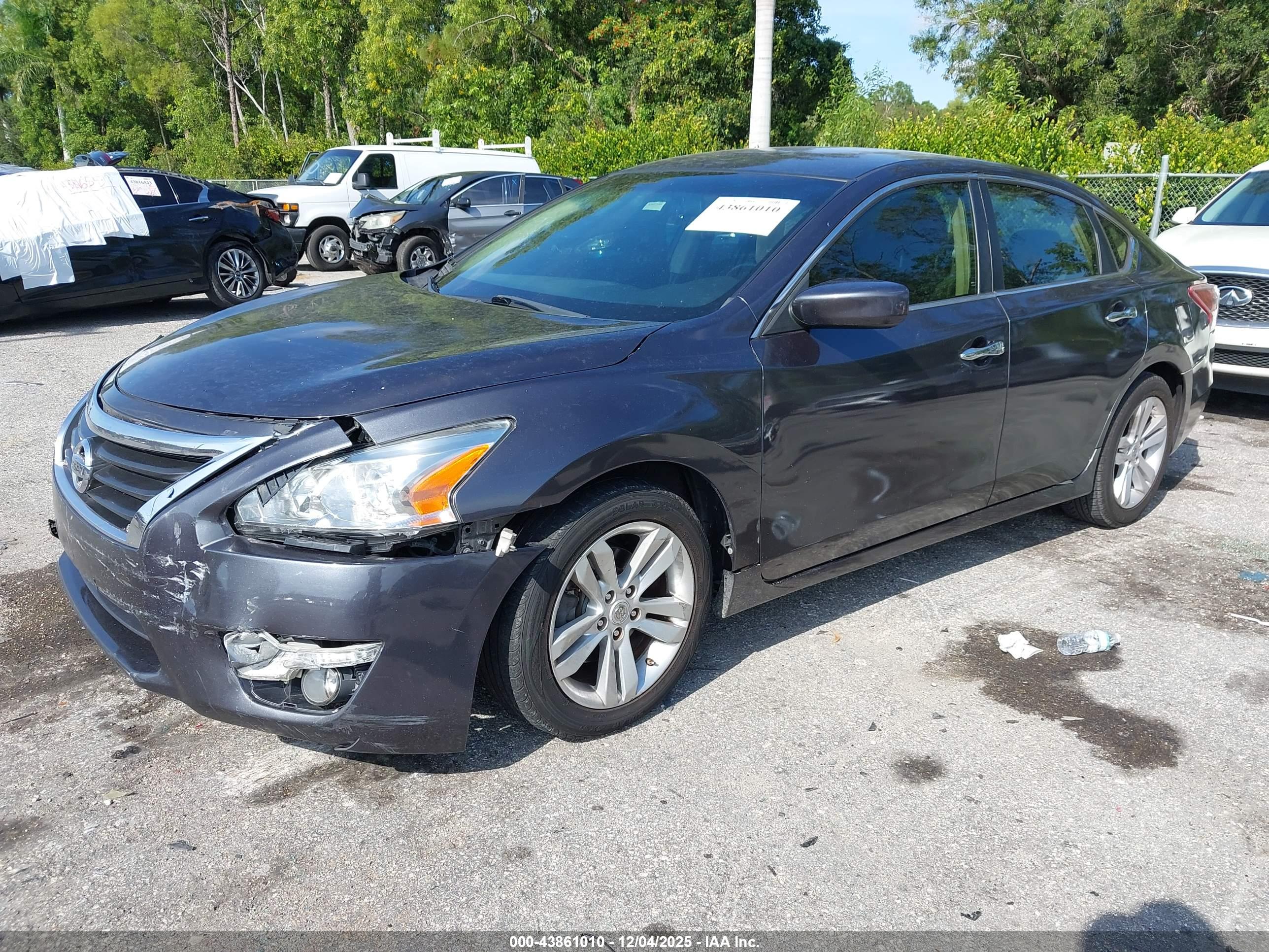 NISSAN ALTIMA image 2