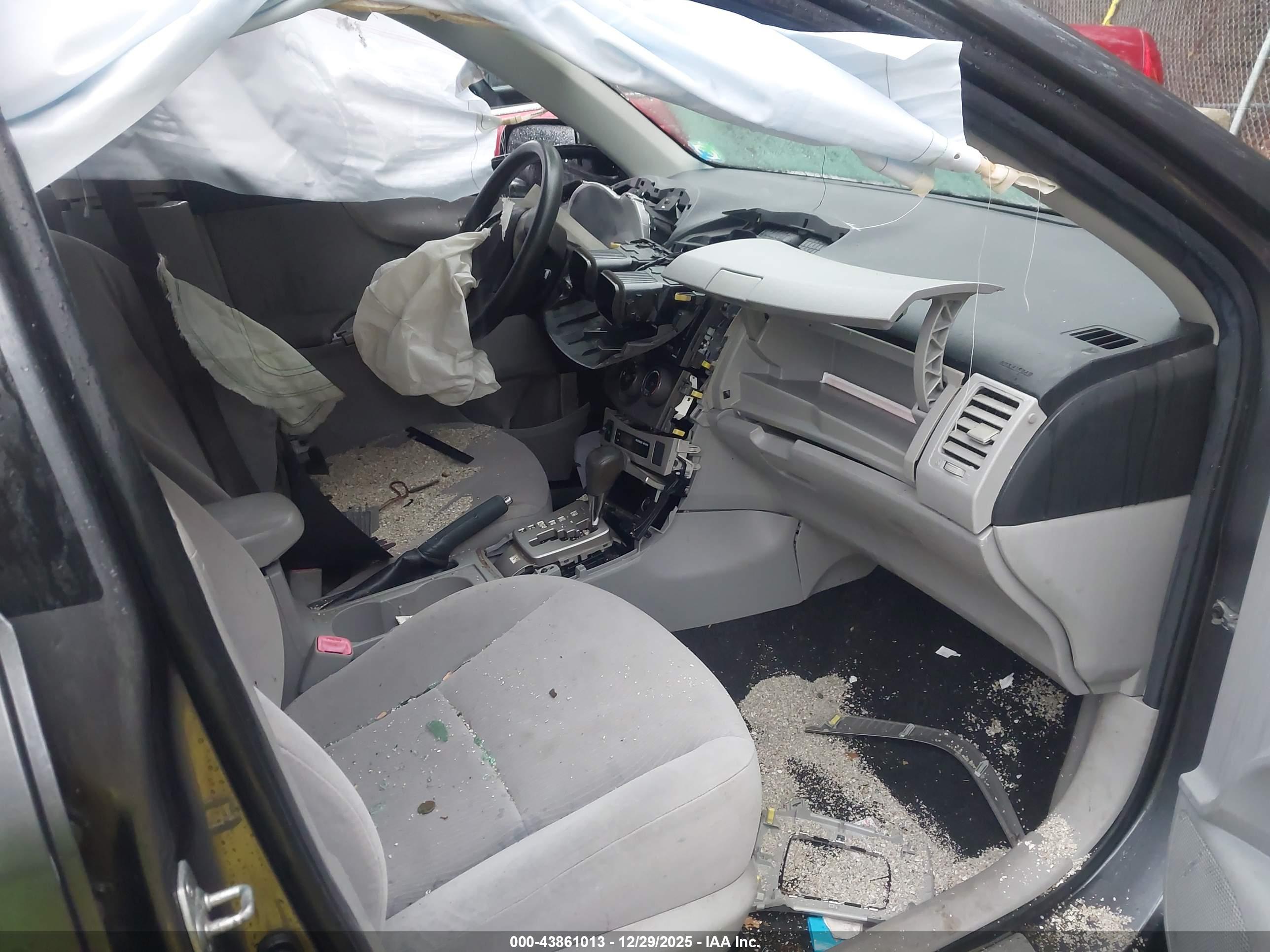 TOYOTA COROLLA image 5