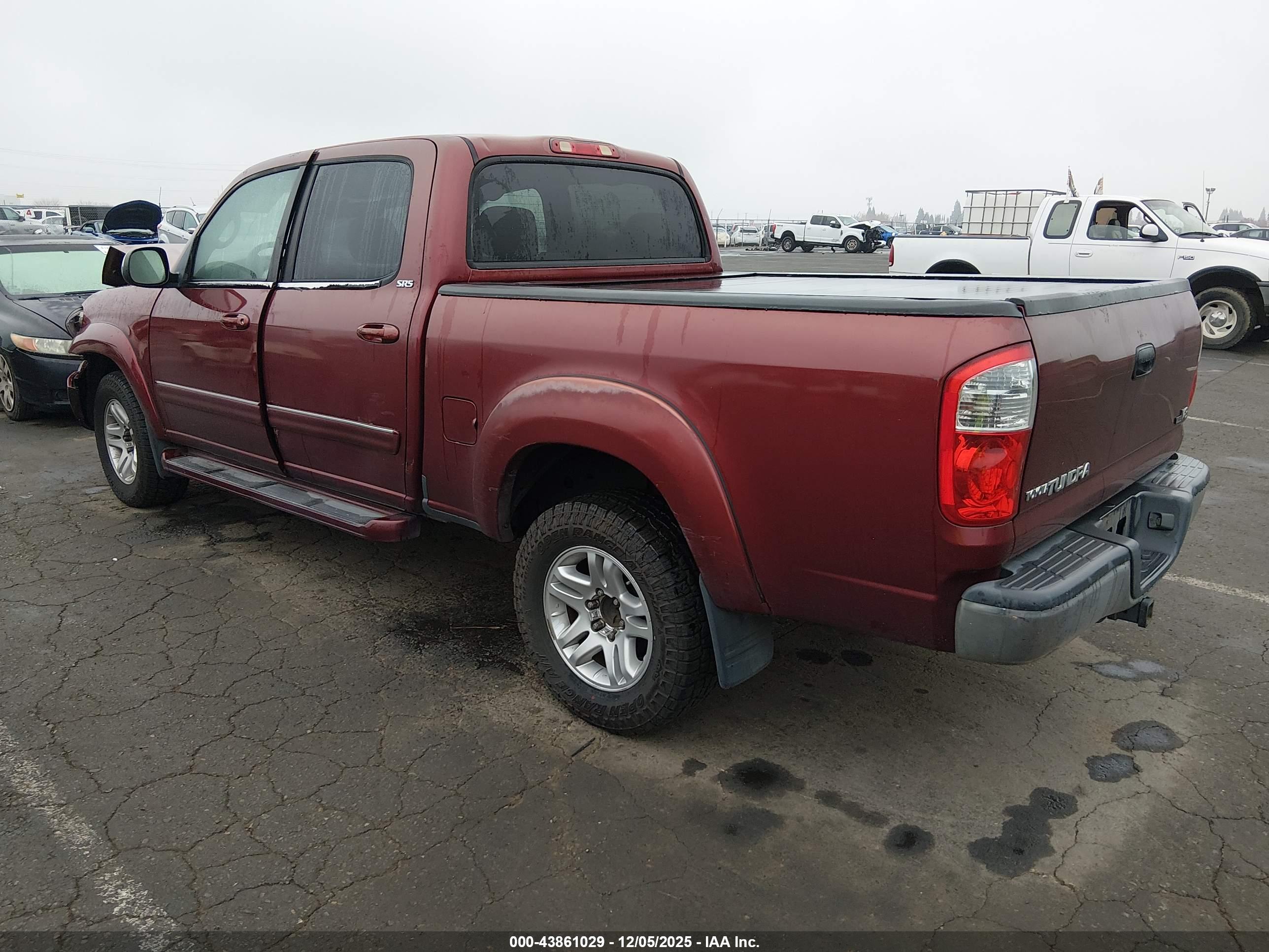 TOYOTA TUNDRA image 3