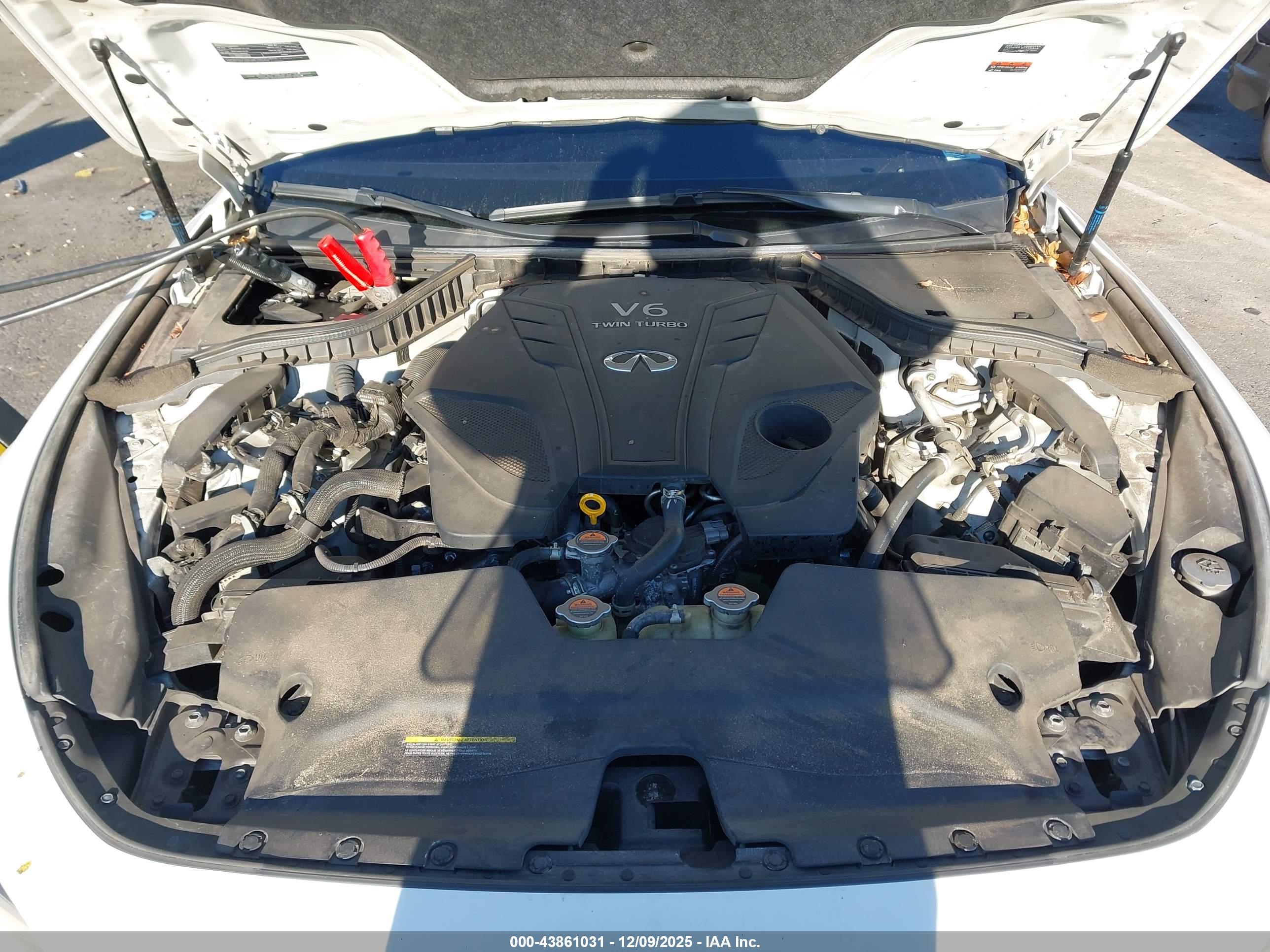 INFINITI Q60 image 10