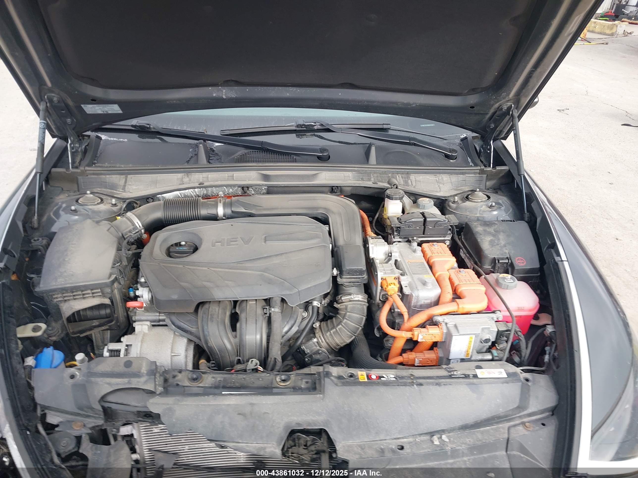 HYUNDAI SONATA image 10
