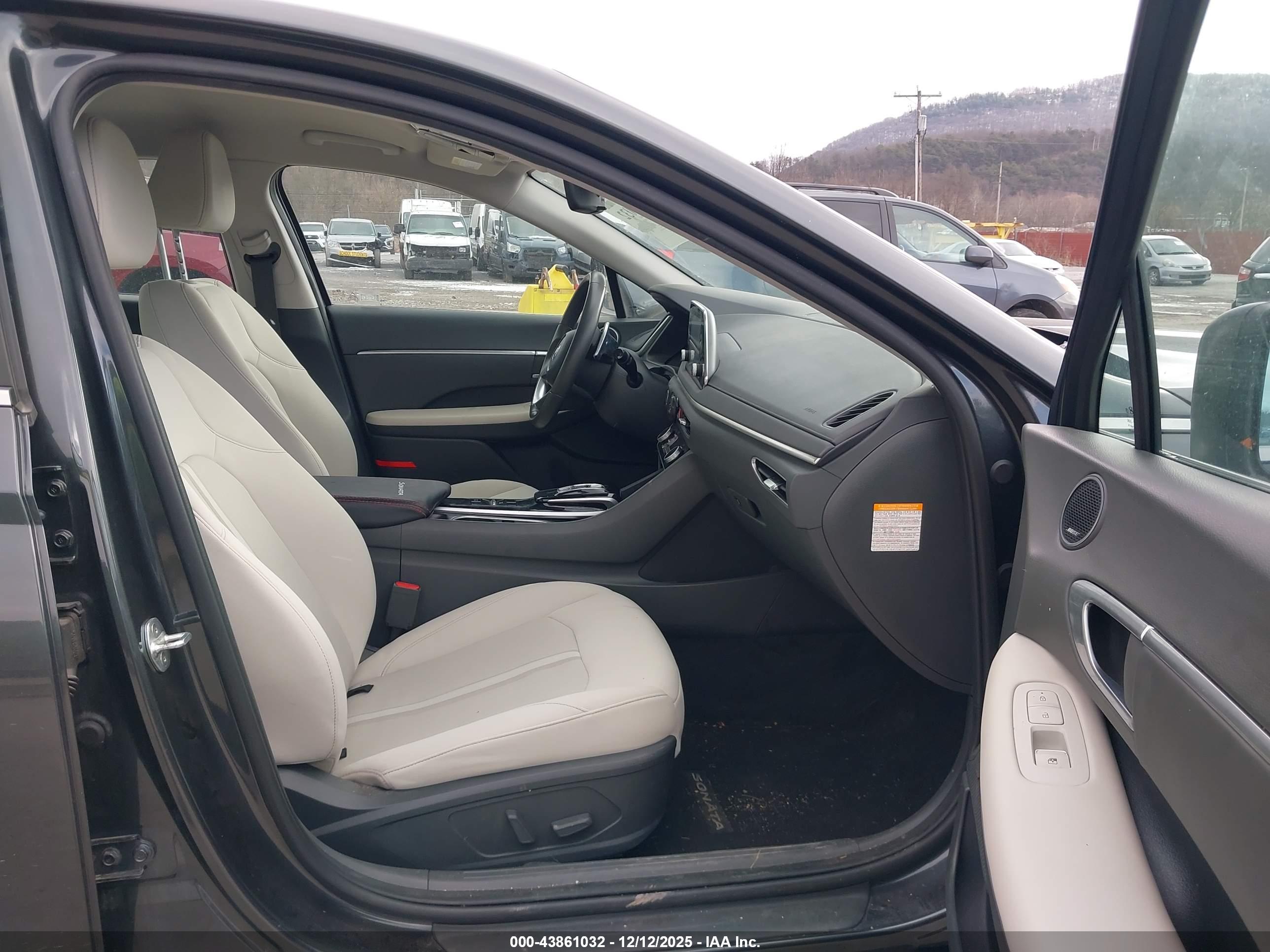 HYUNDAI SONATA image 5