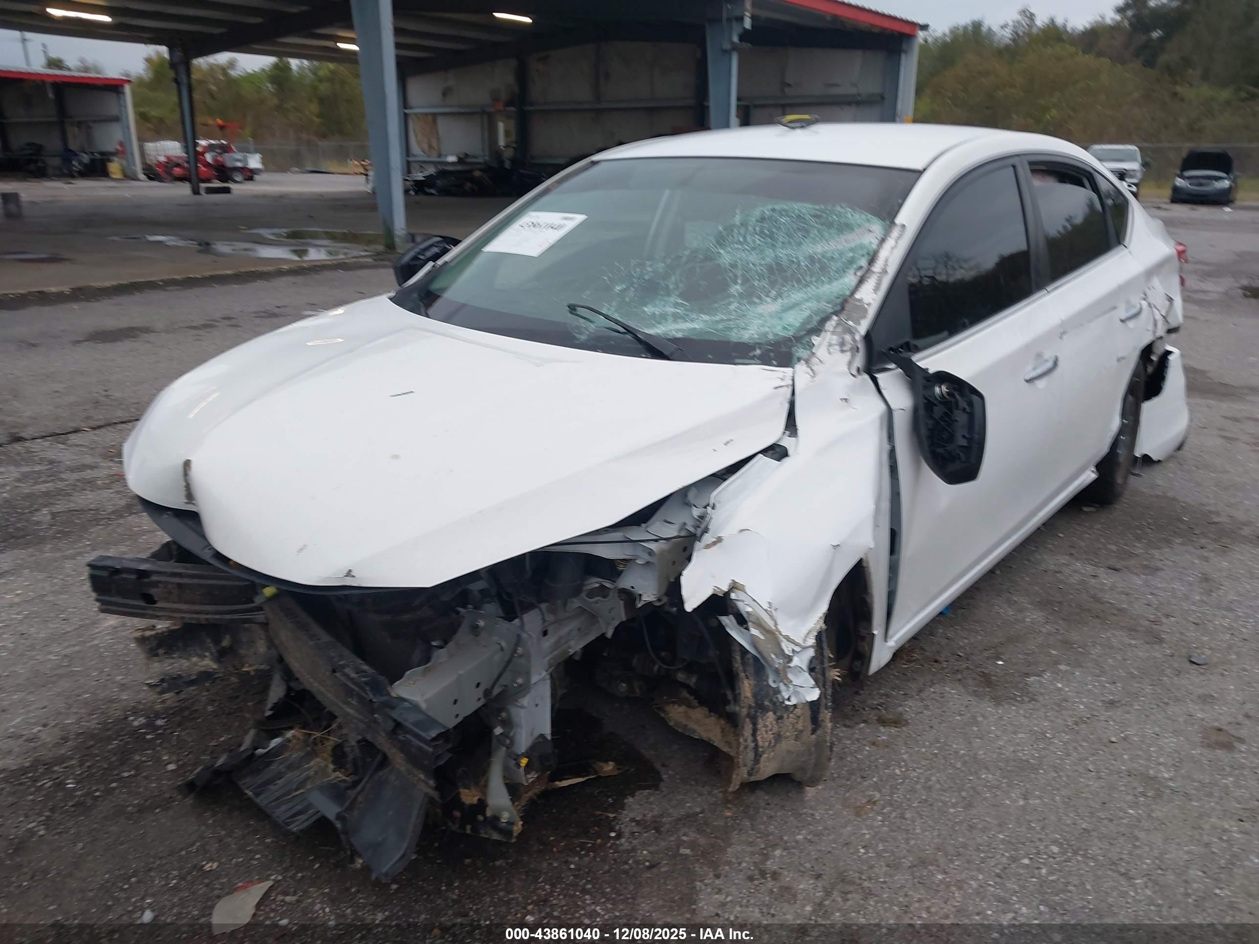 NISSAN SENTRA image 2