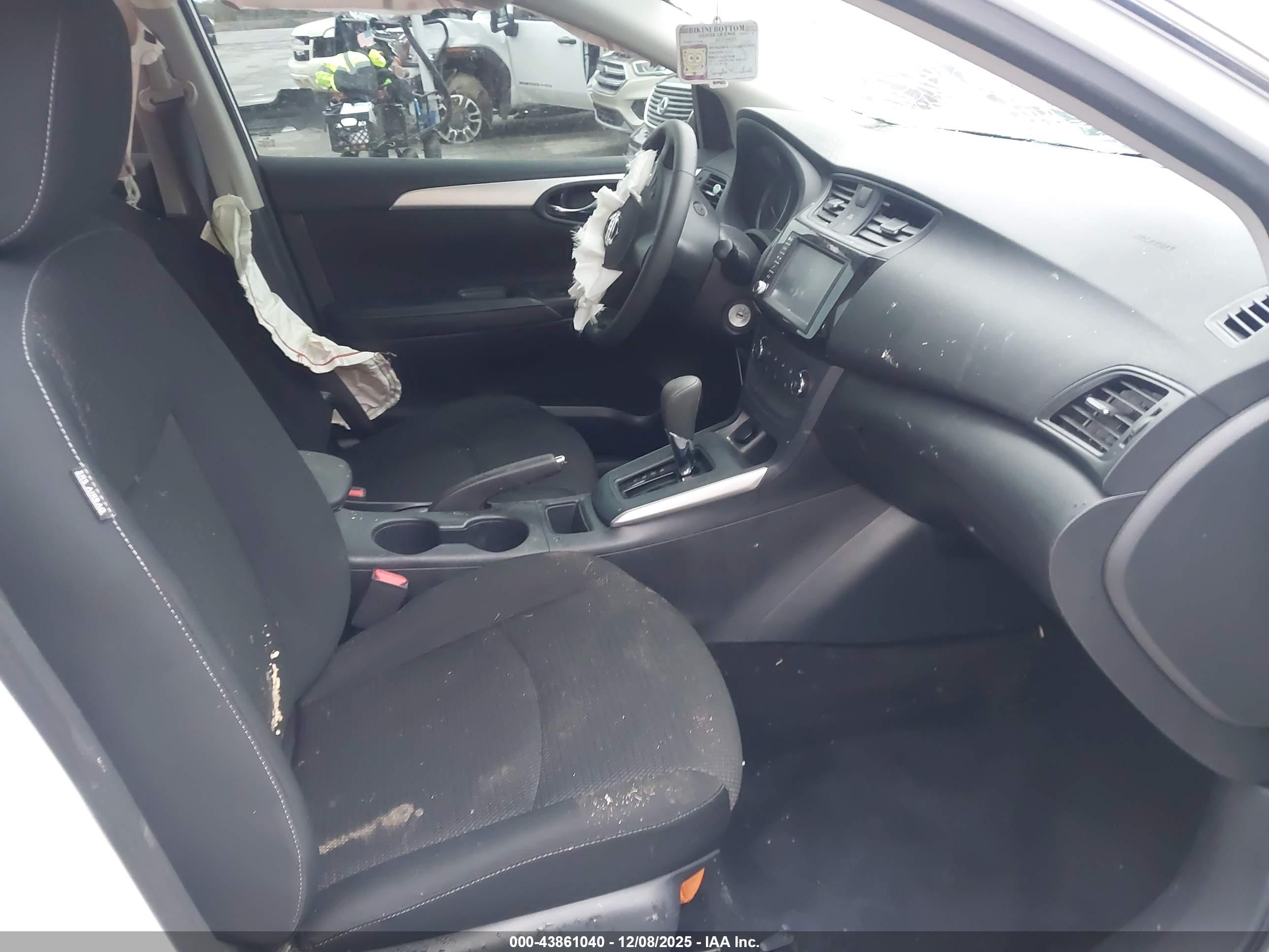 NISSAN SENTRA image 5