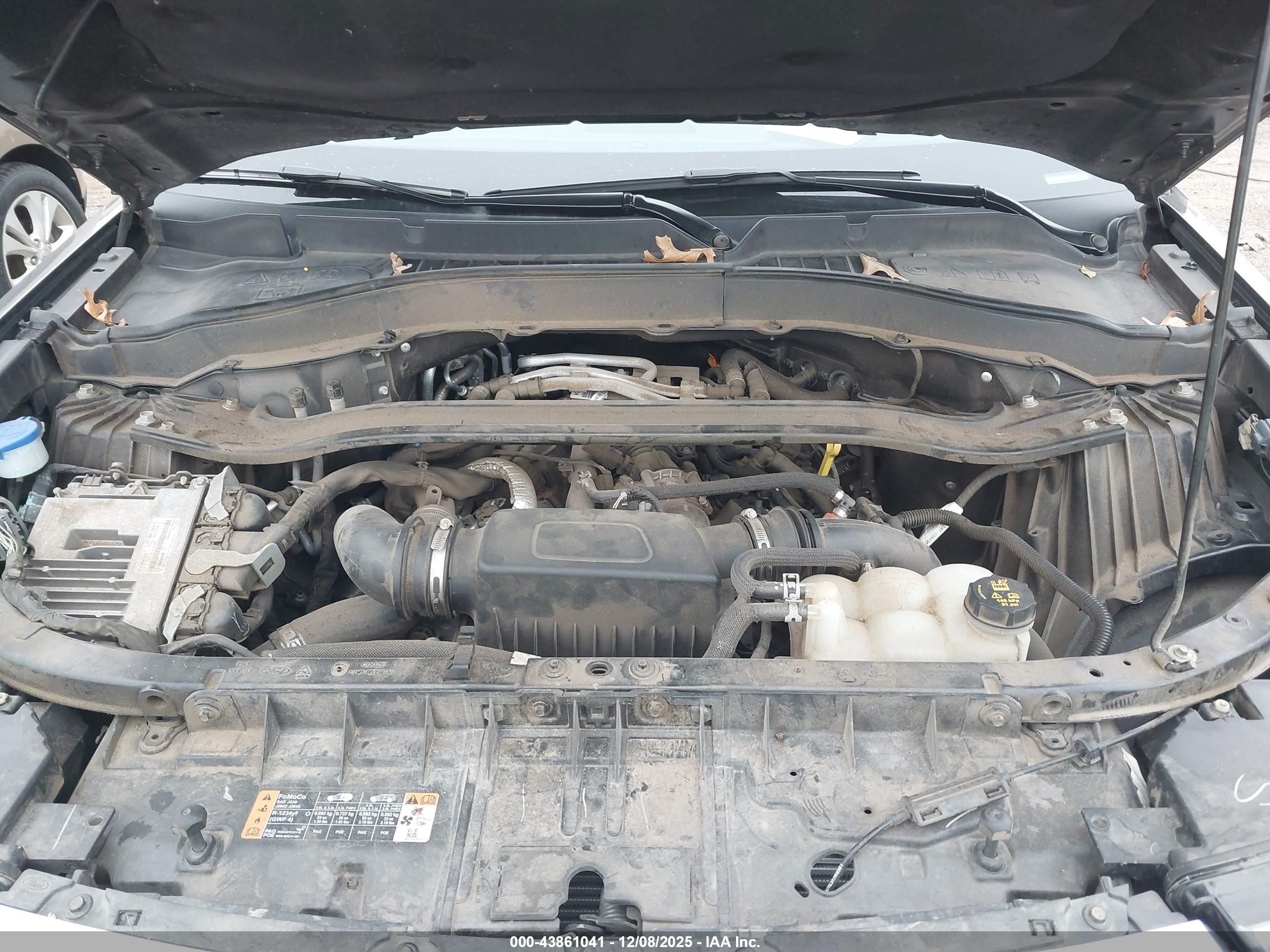 FORD EXPLORER image 10