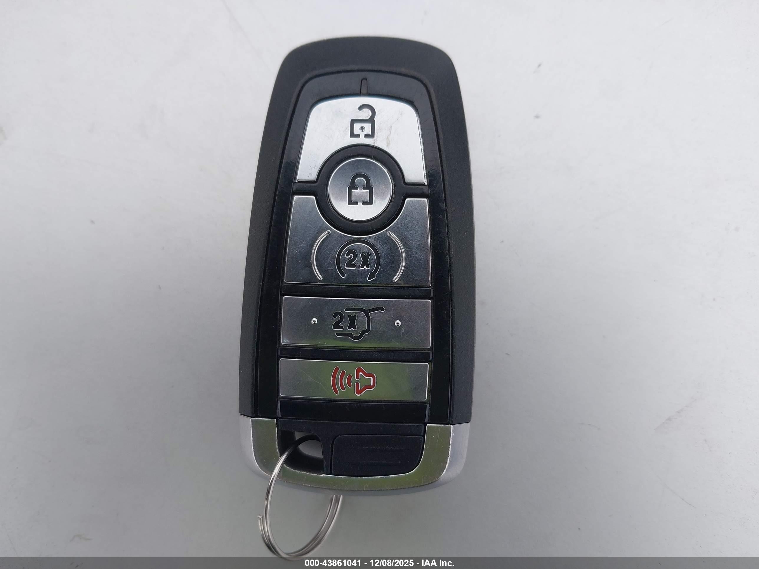 FORD EXPLORER image 11