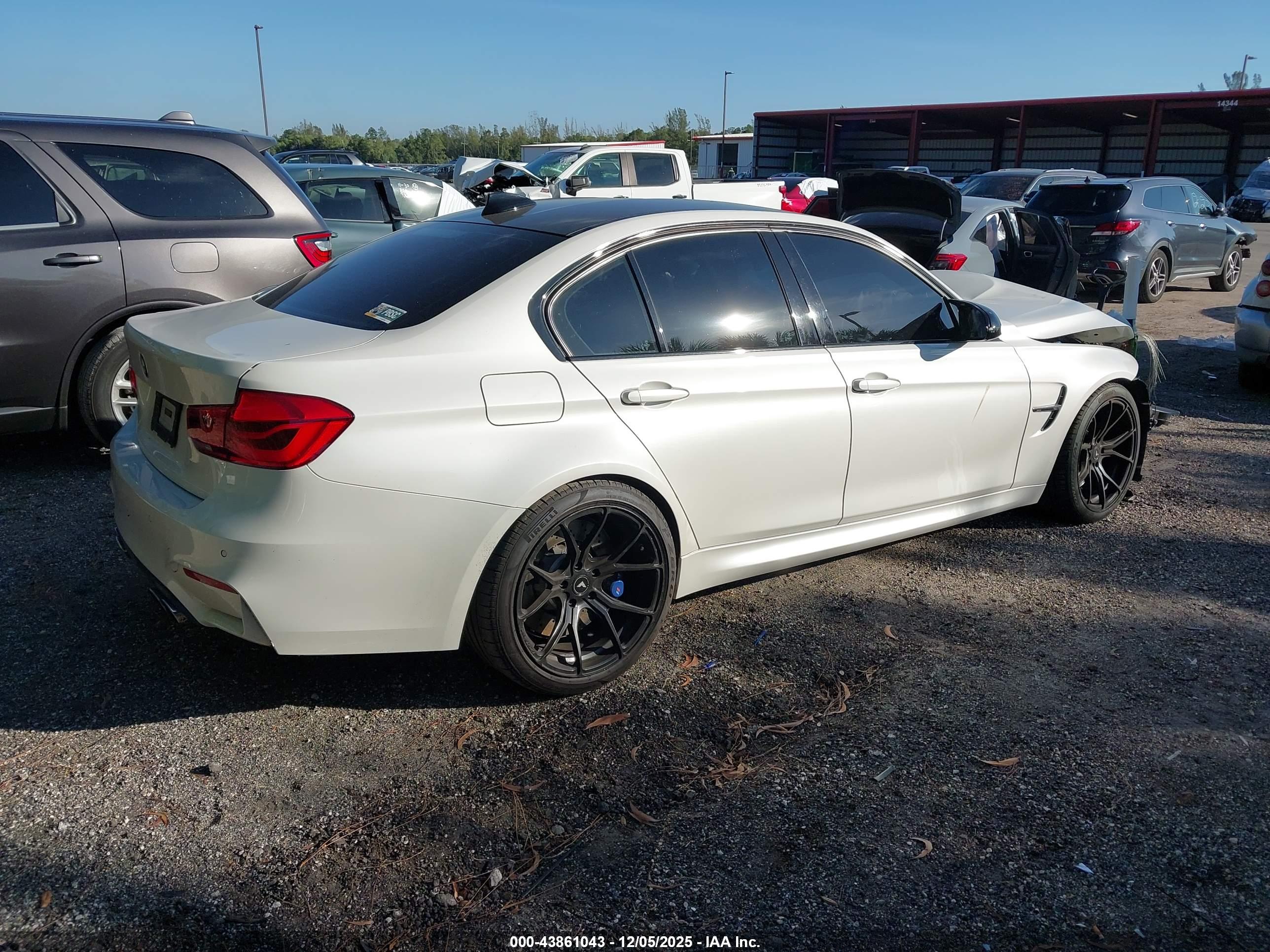 BMW M3 image 4