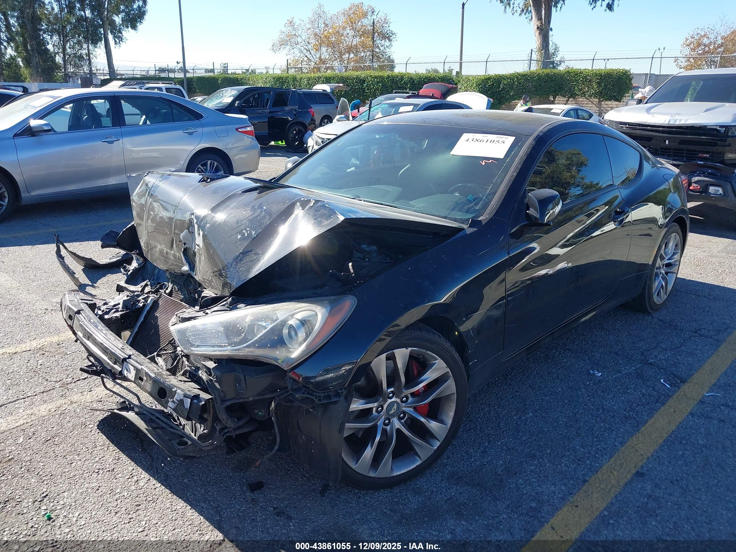 HYUNDAI GENESIS image 2