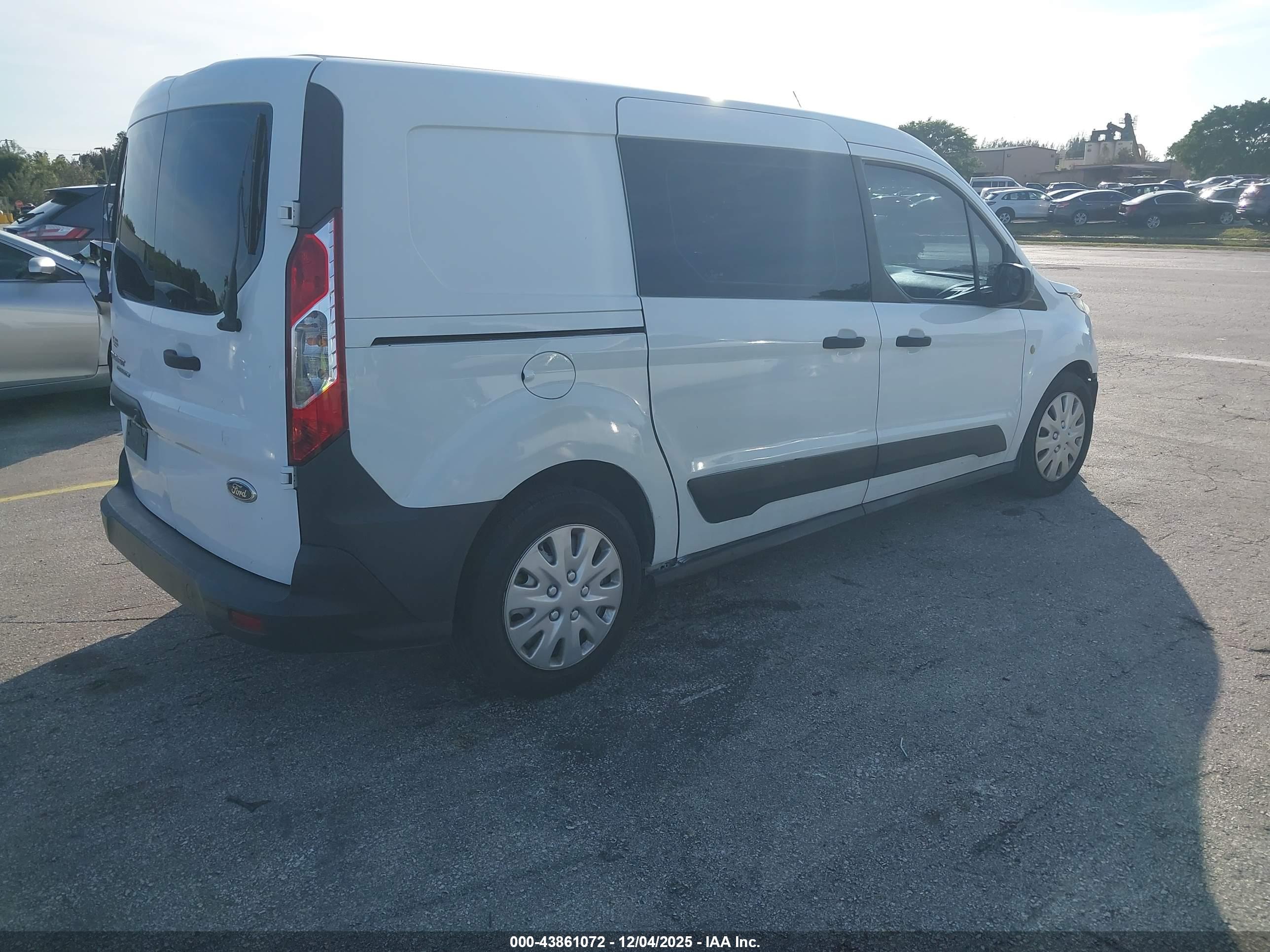 FORD TRANSIT image 4