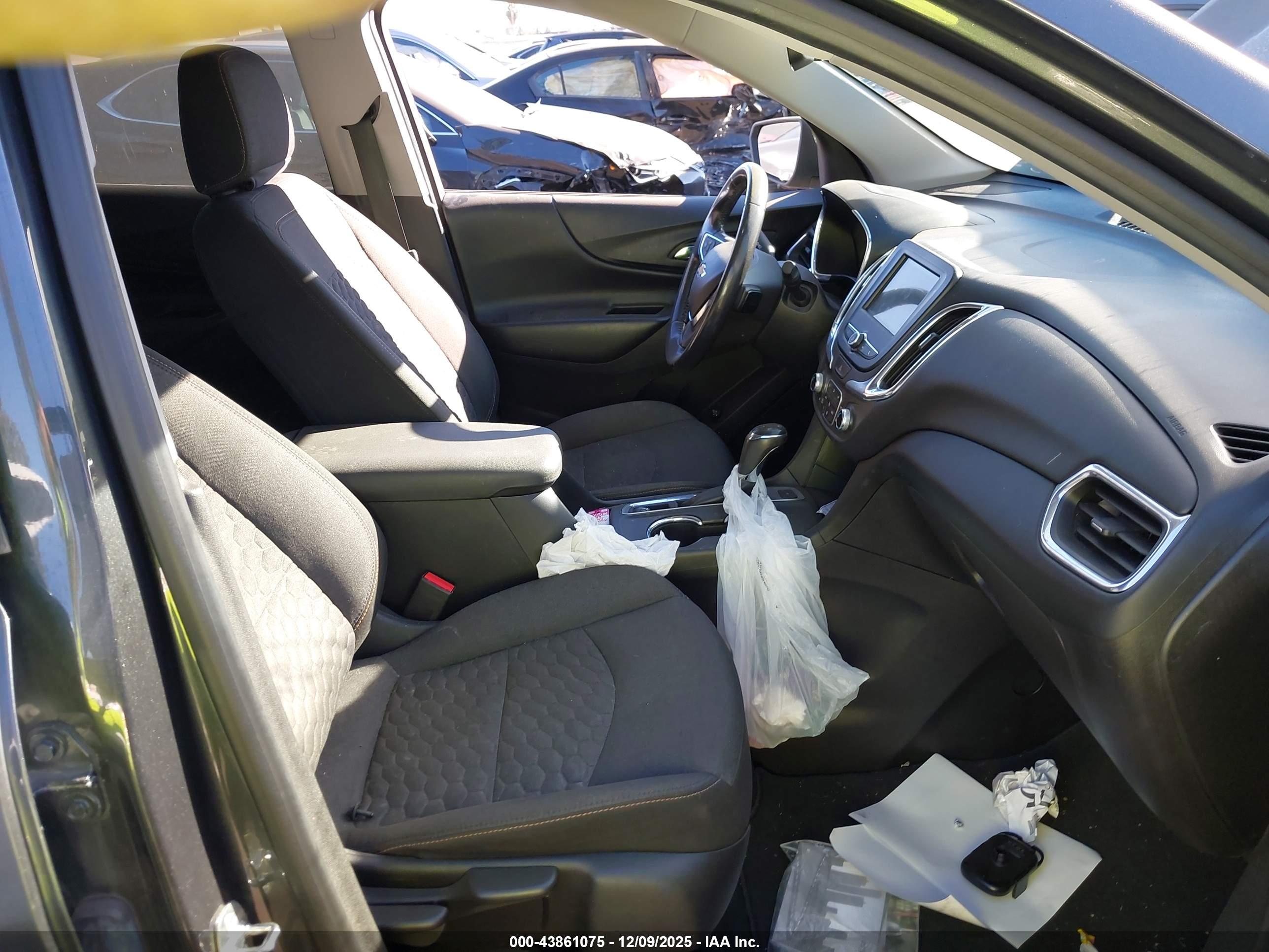 CHEVROLET EQUINOX image 5
