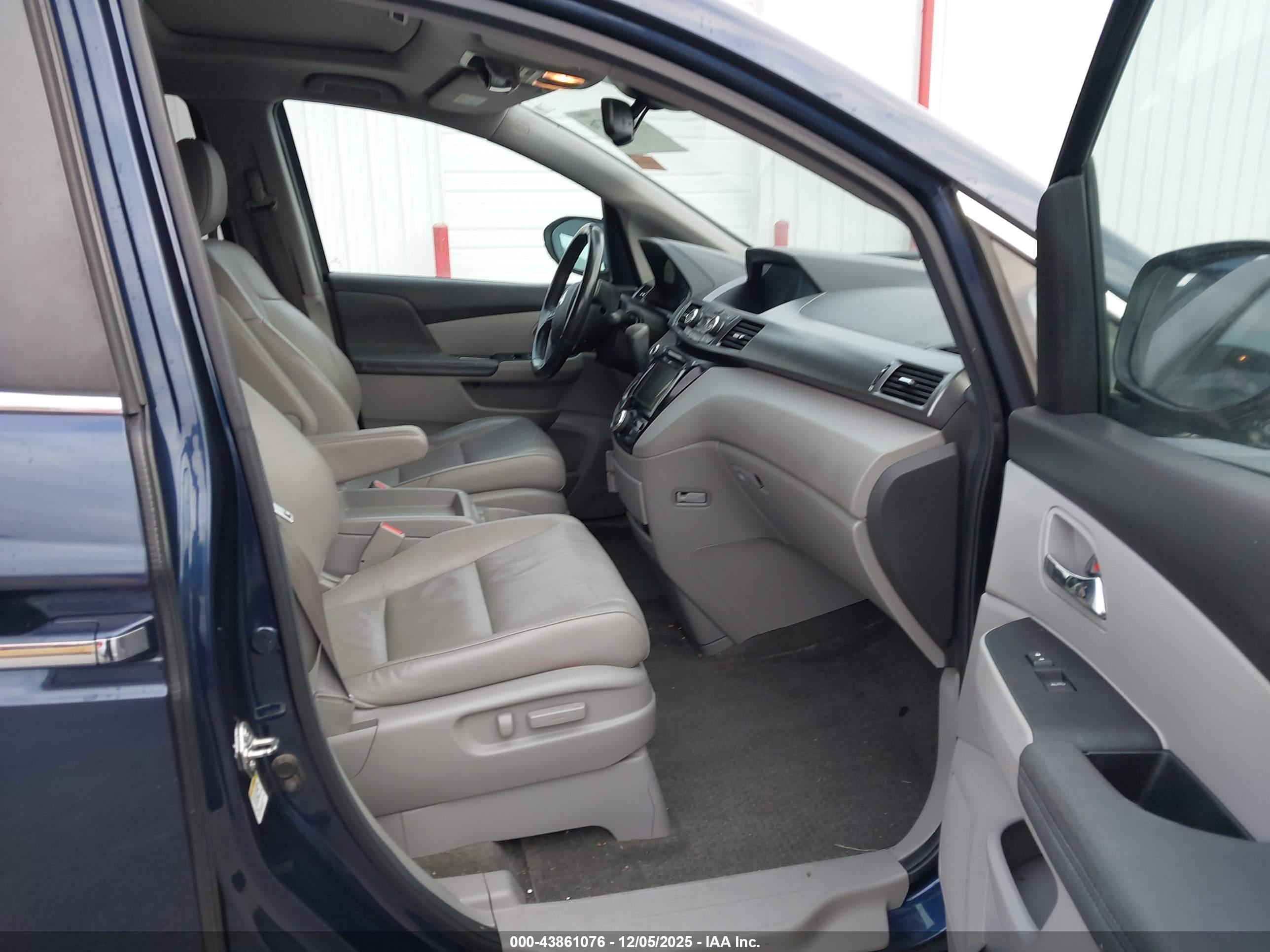 HONDA ODYSSEY image 5