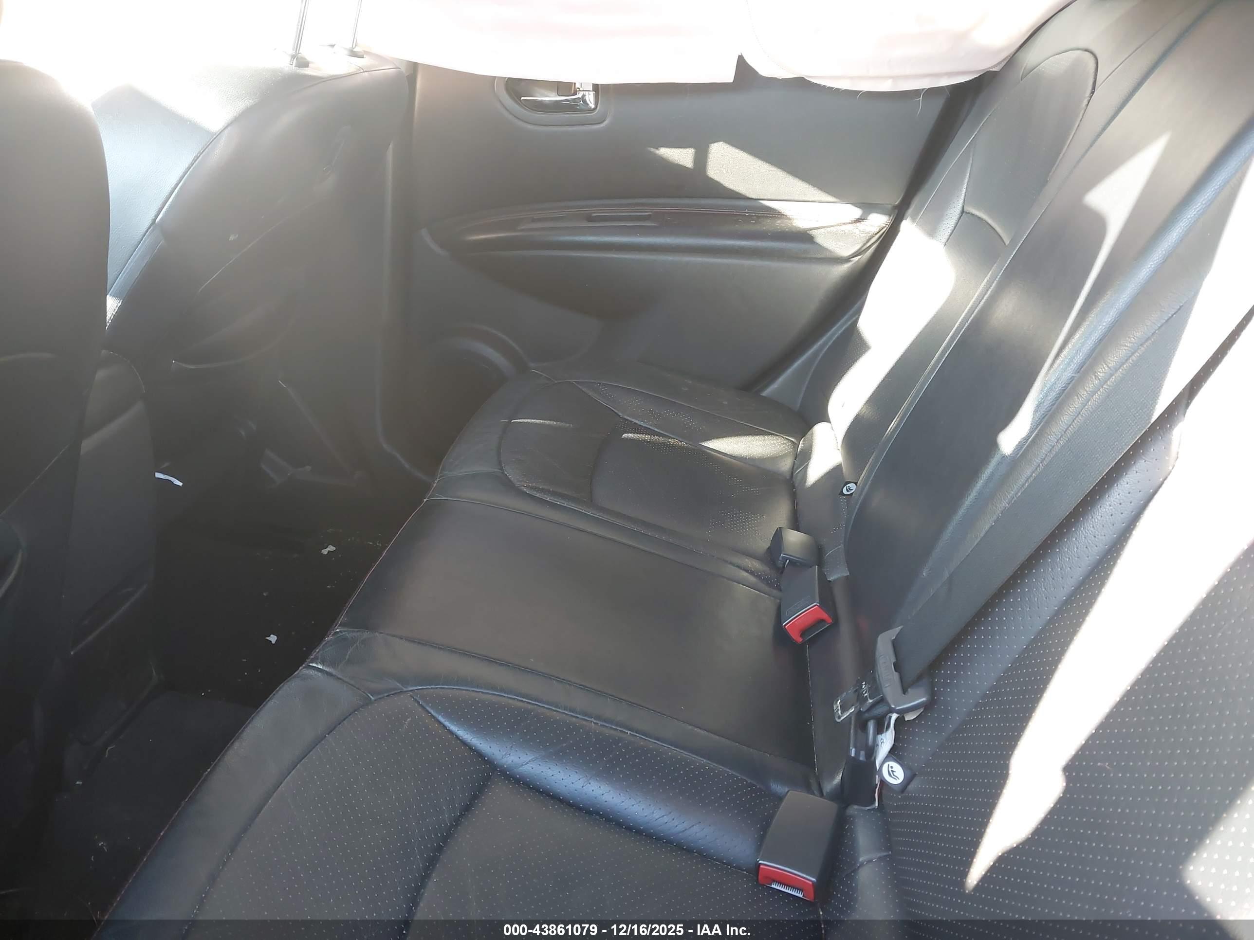 NISSAN ROGUE image 8
