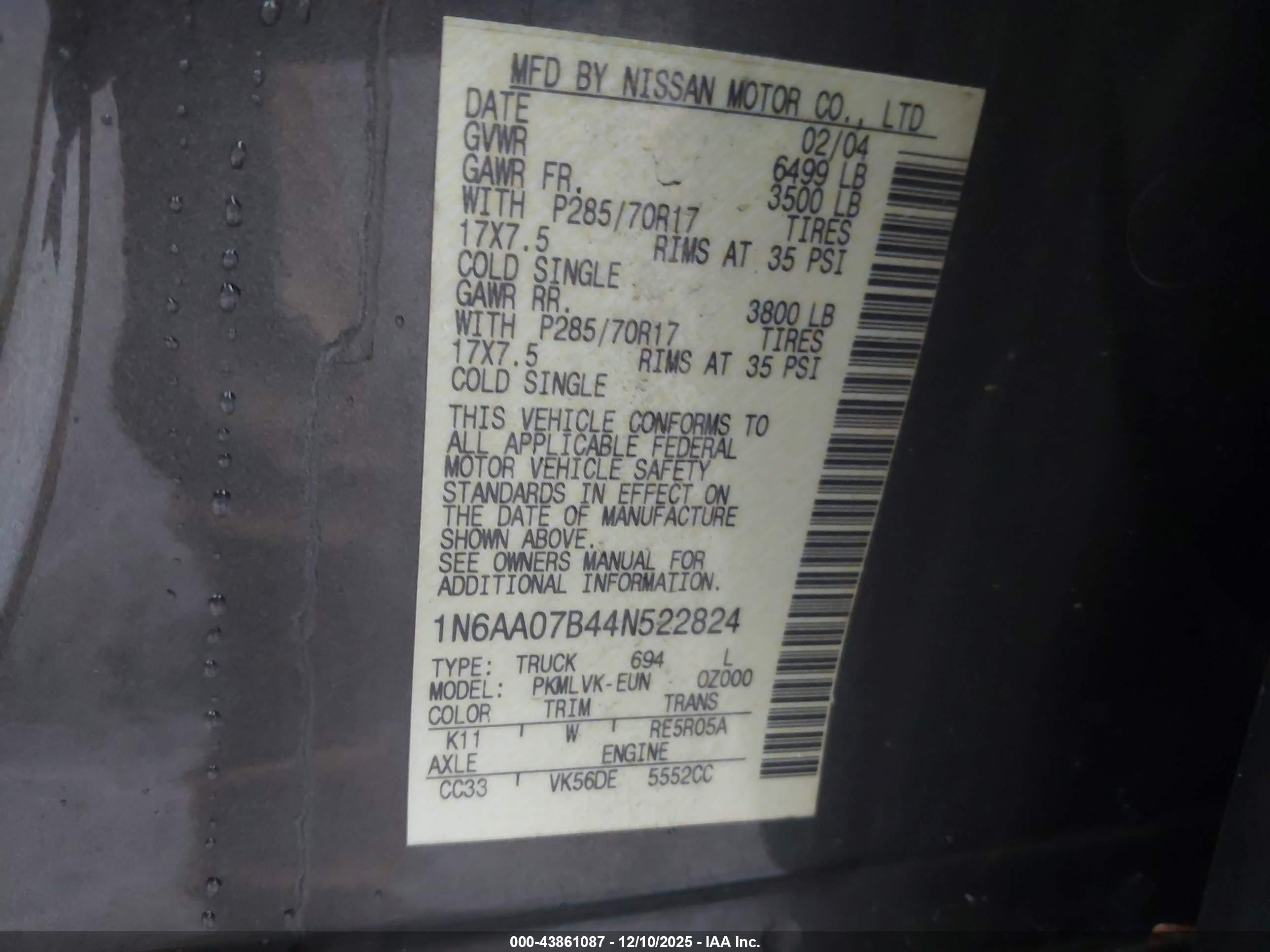 NISSAN TITAN image 9