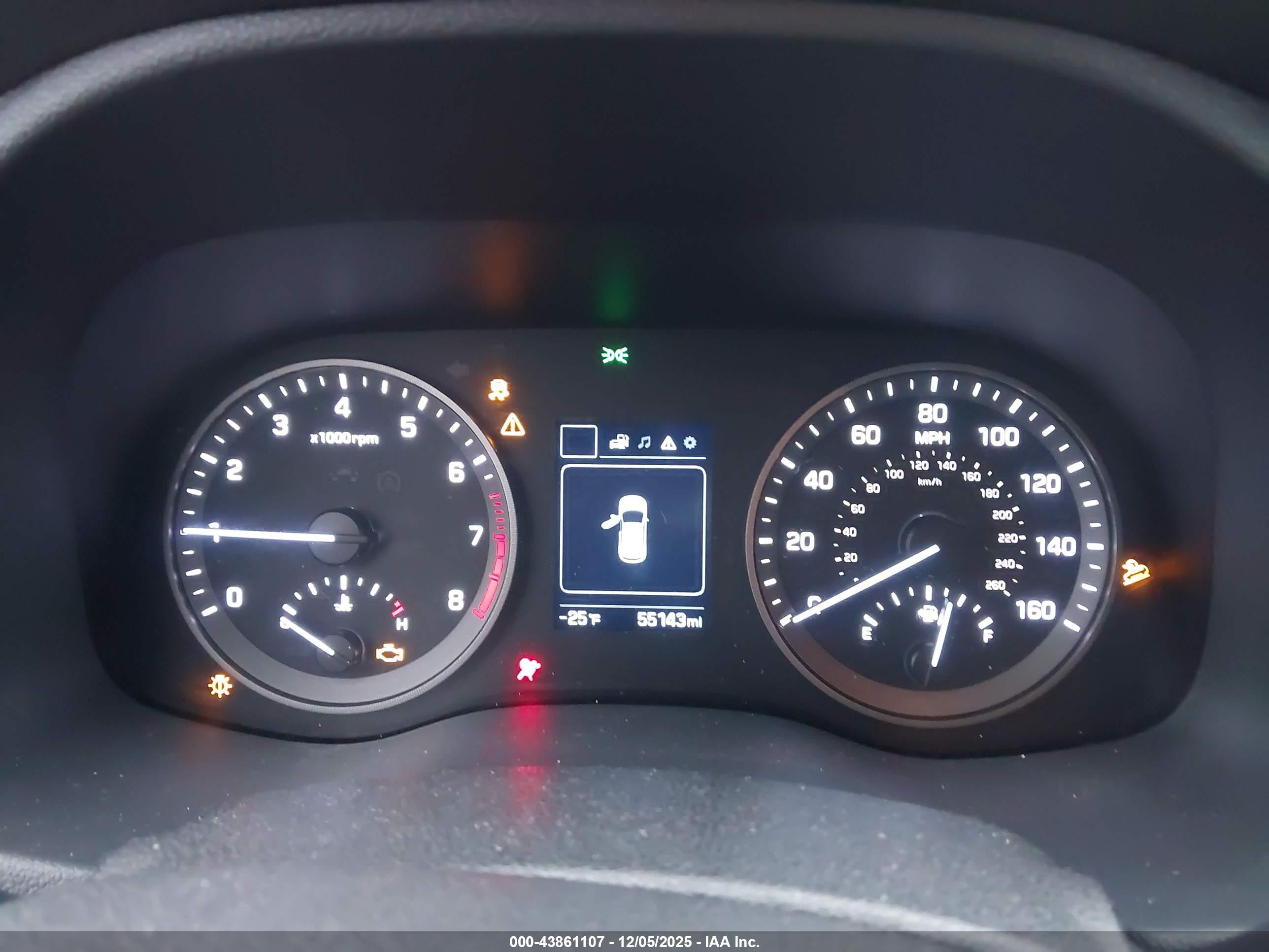 HYUNDAI TUCSON image 7