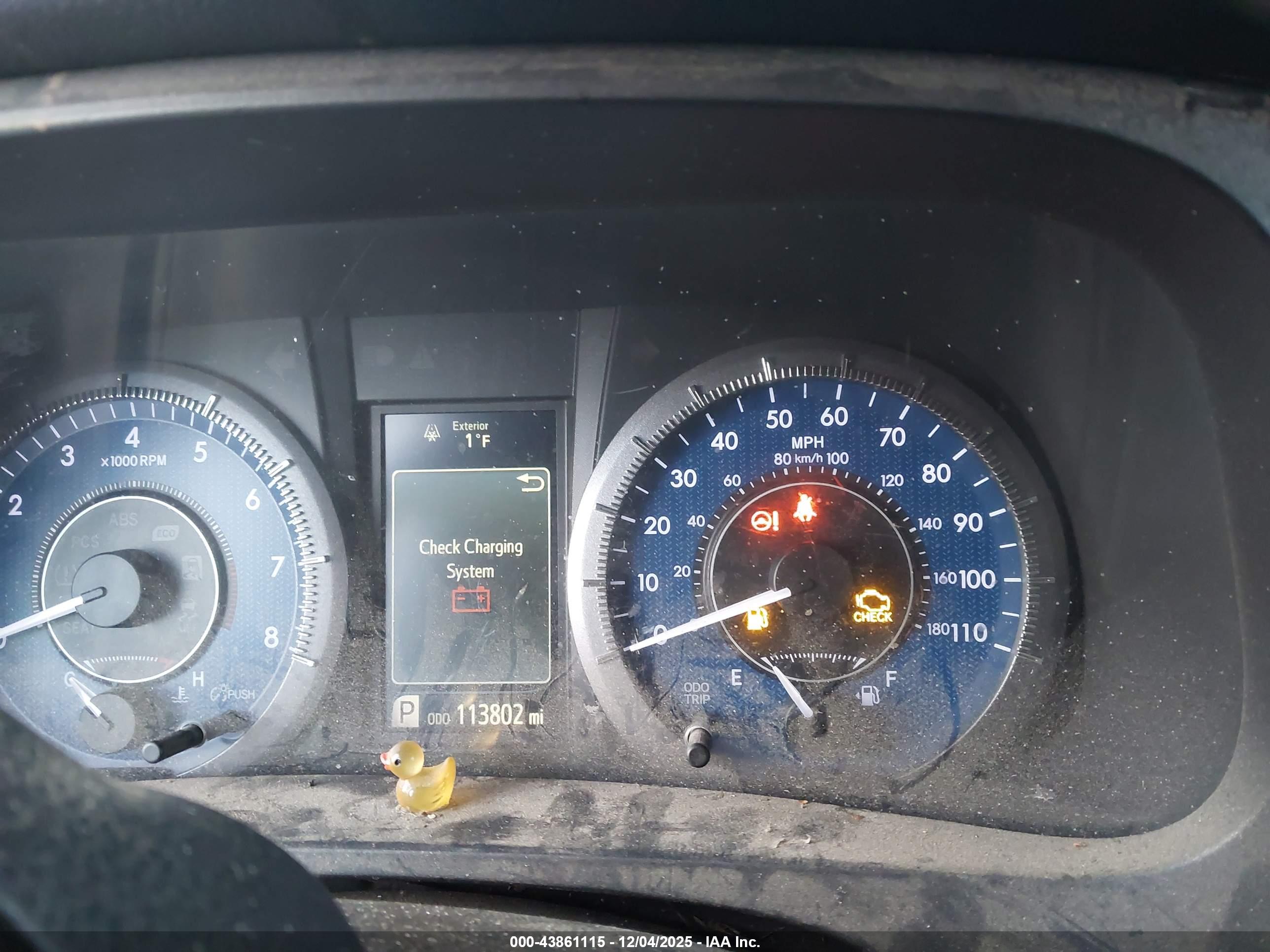 TOYOTA SIENNA image 7