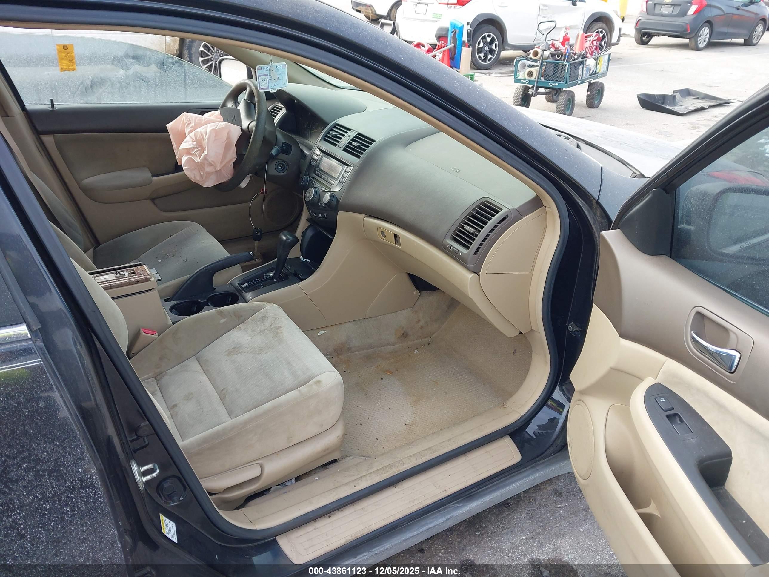 HONDA ACCORD image 5