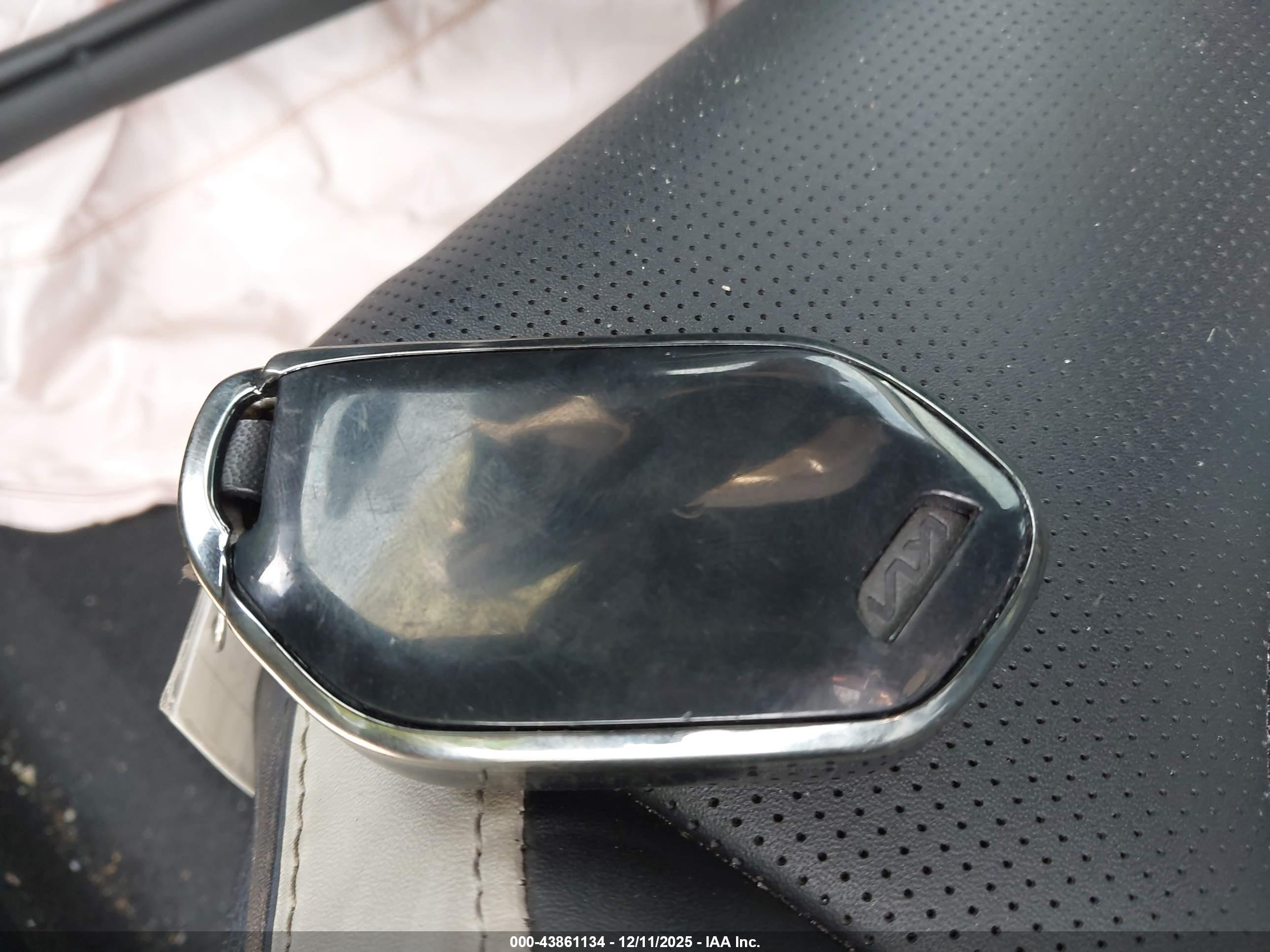 KIA K5 image 11