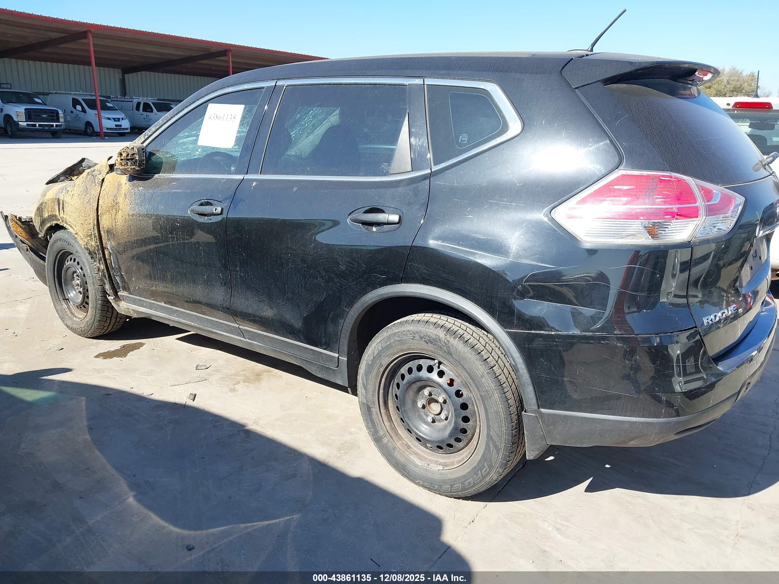 NISSAN ROGUE image 3