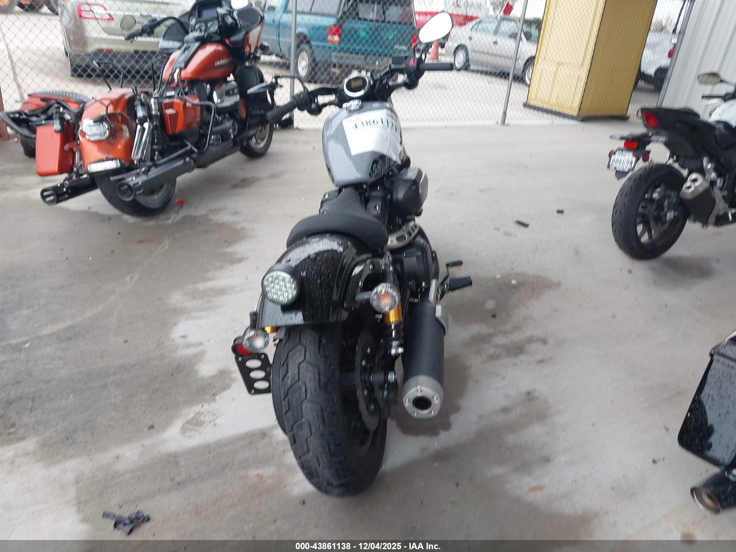 YAMAHA XVS950 image 6