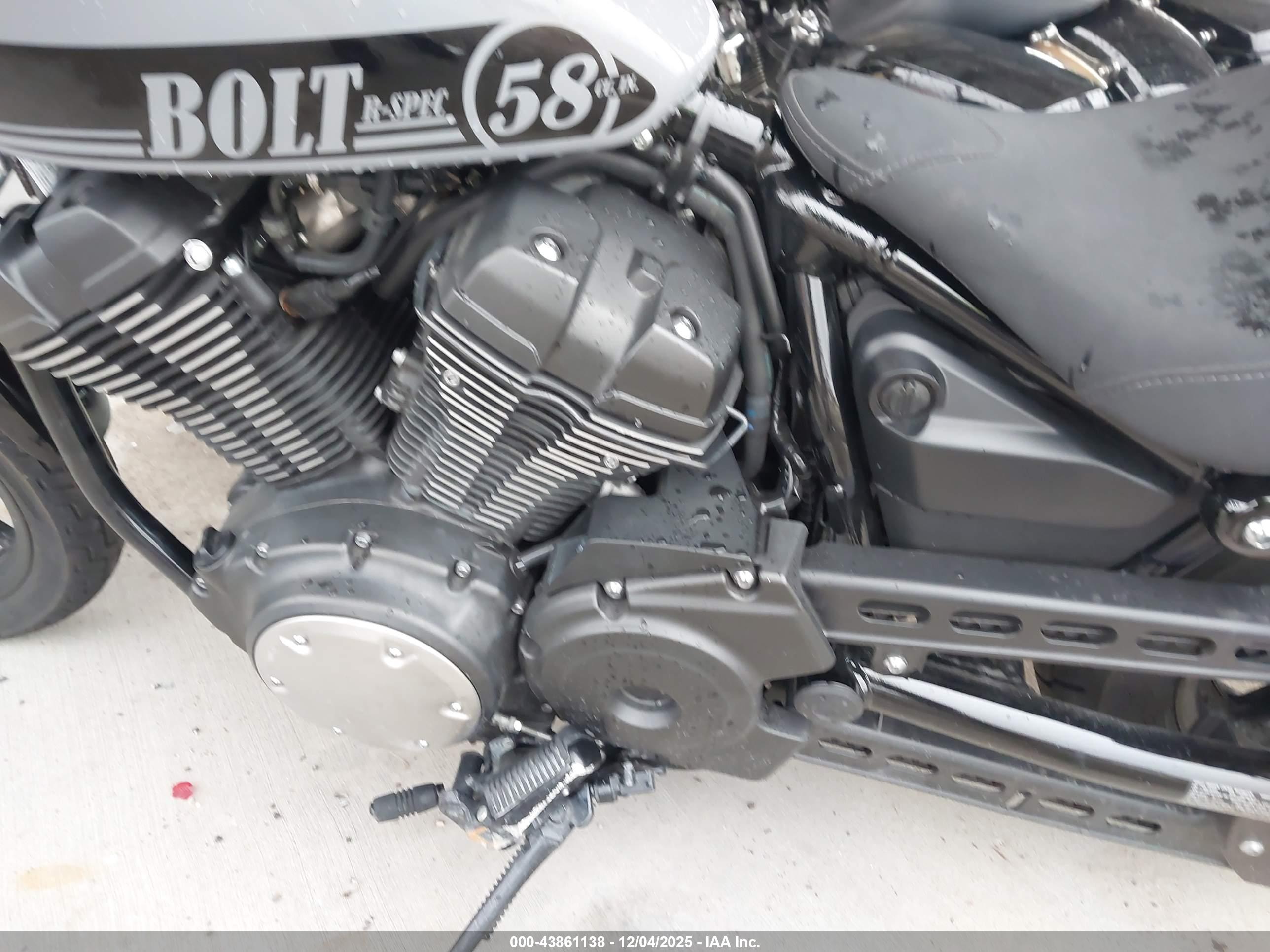 YAMAHA XVS950 image 9