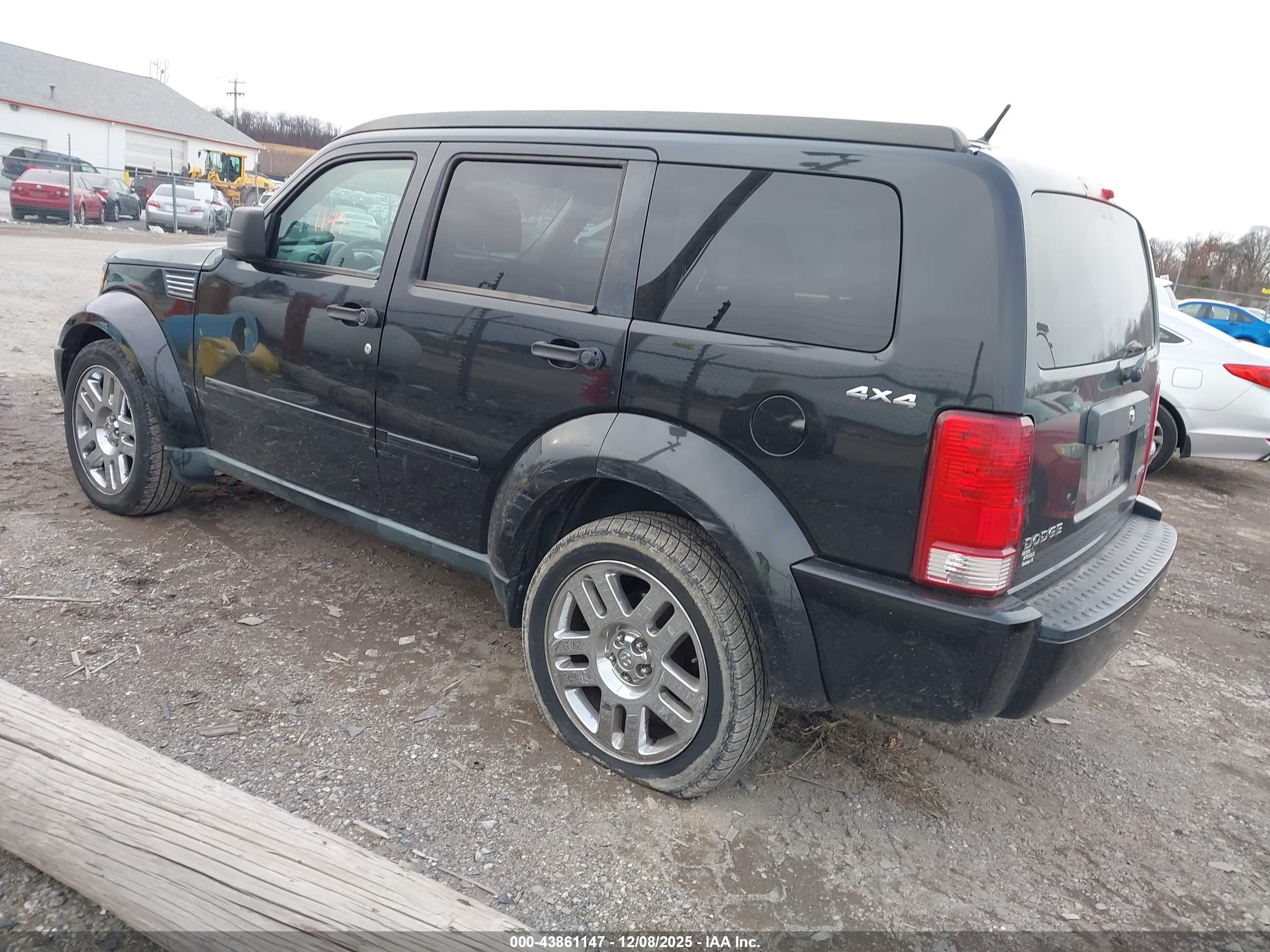 DODGE NITRO image 3