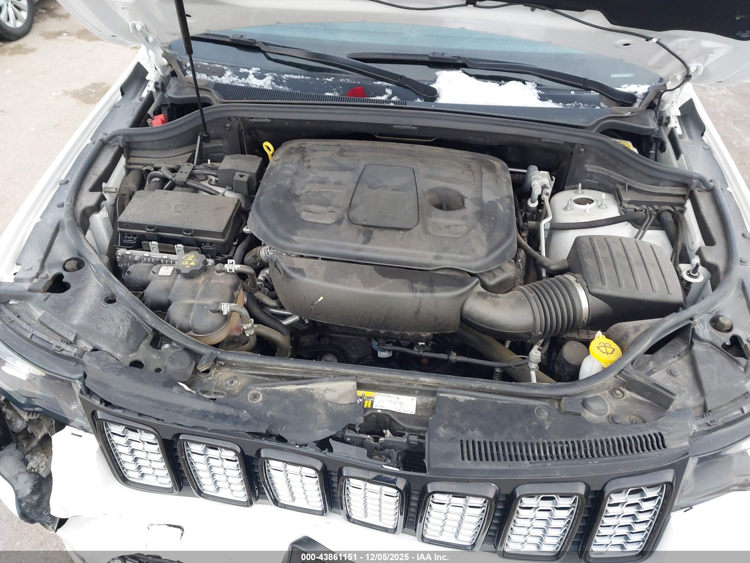 JEEP GRAND image 10