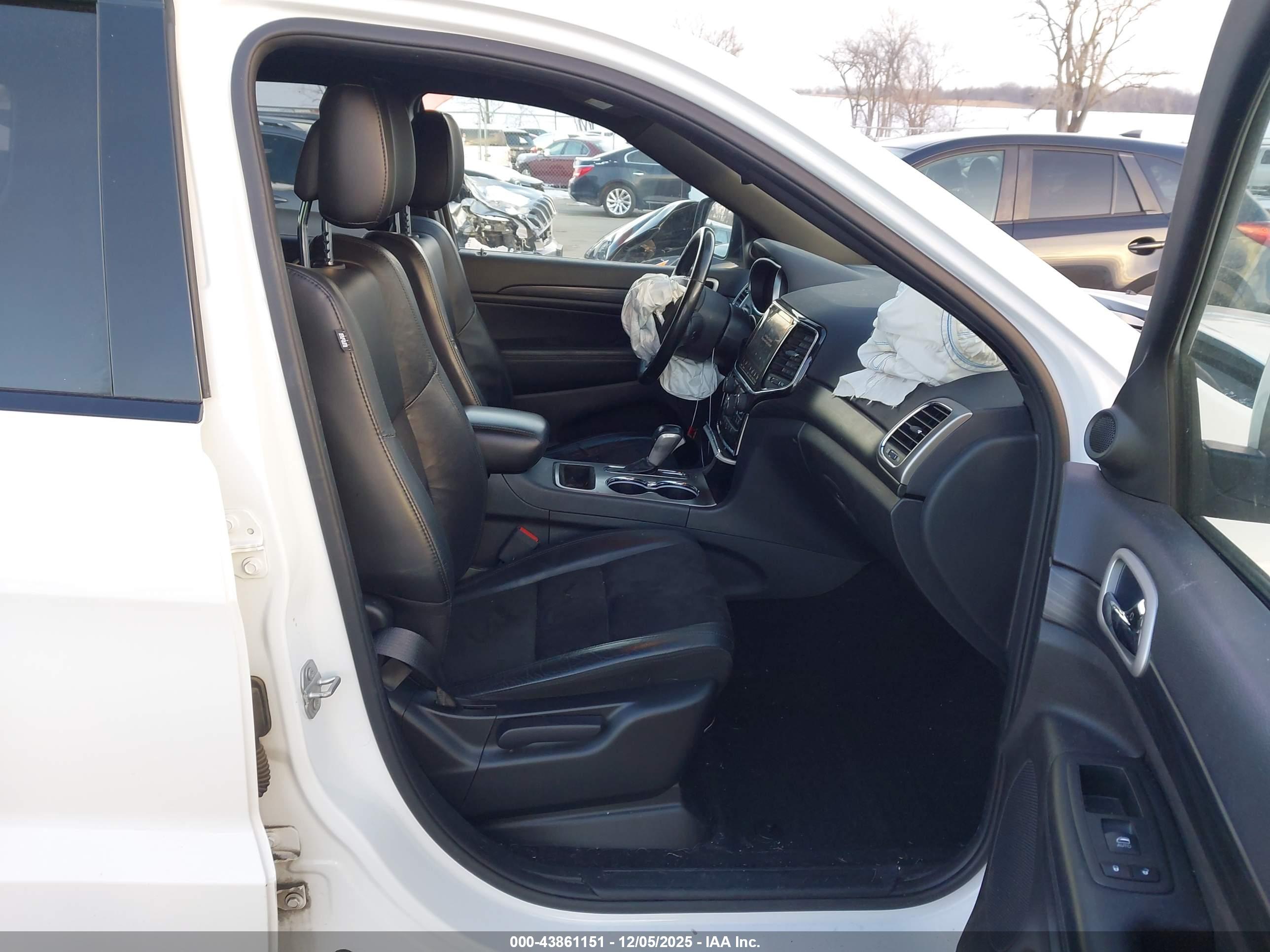 JEEP GRAND image 5