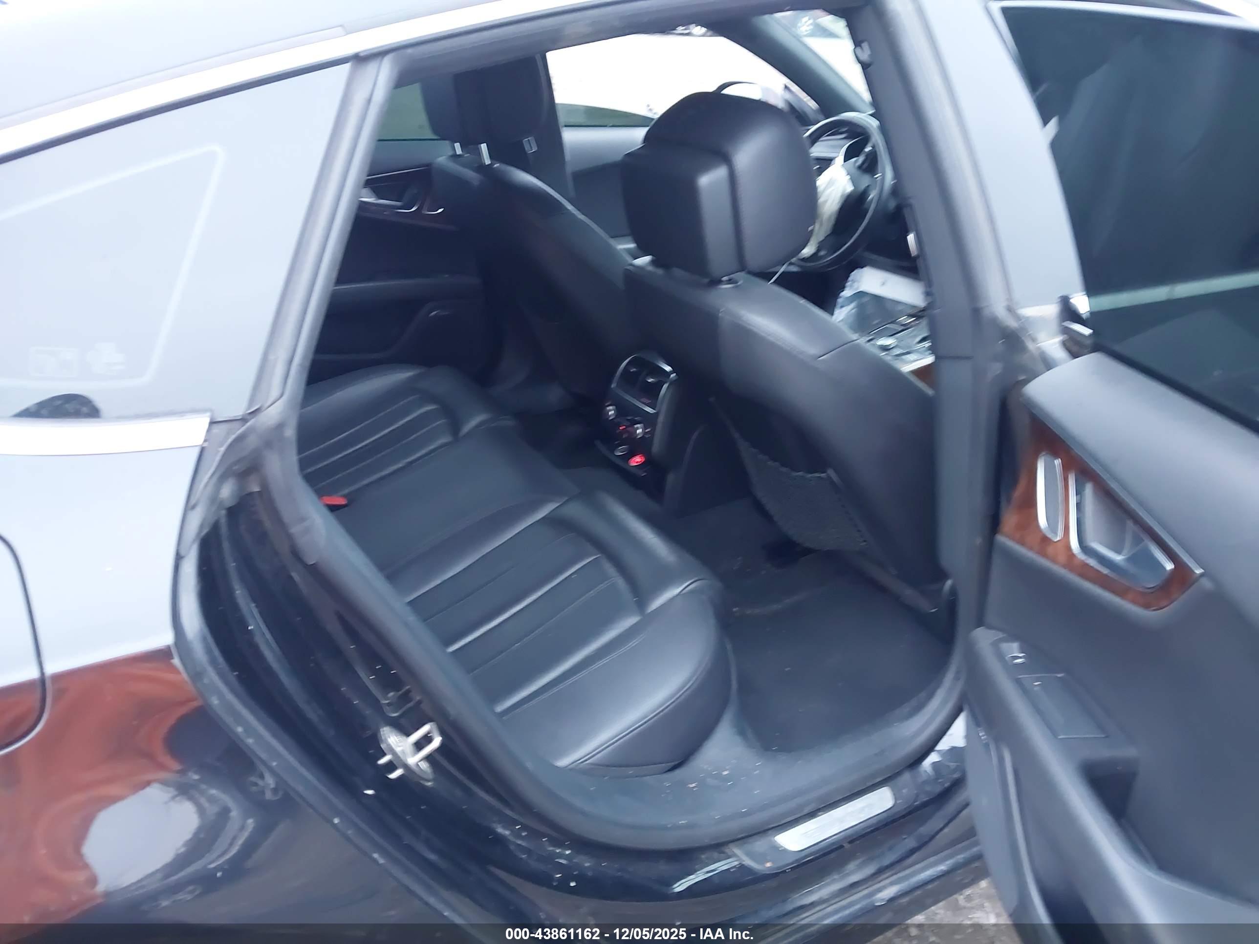 AUDI A7 image 8