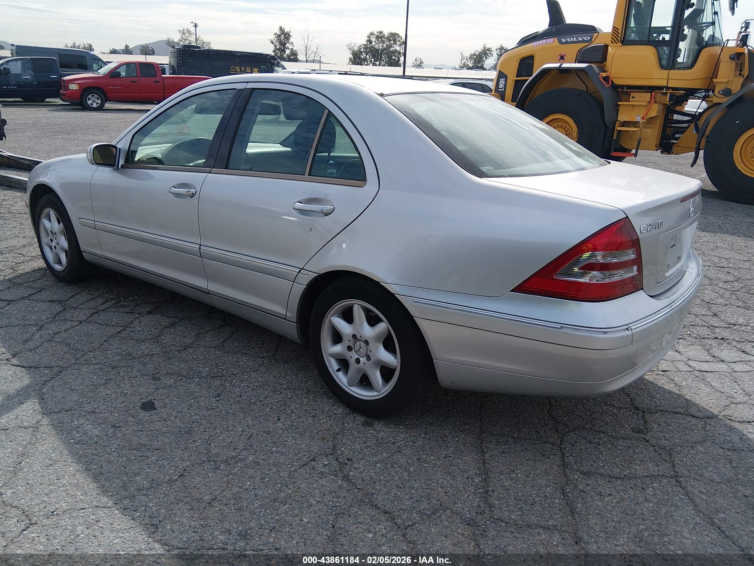 MERCEDES-BENZ C image 3