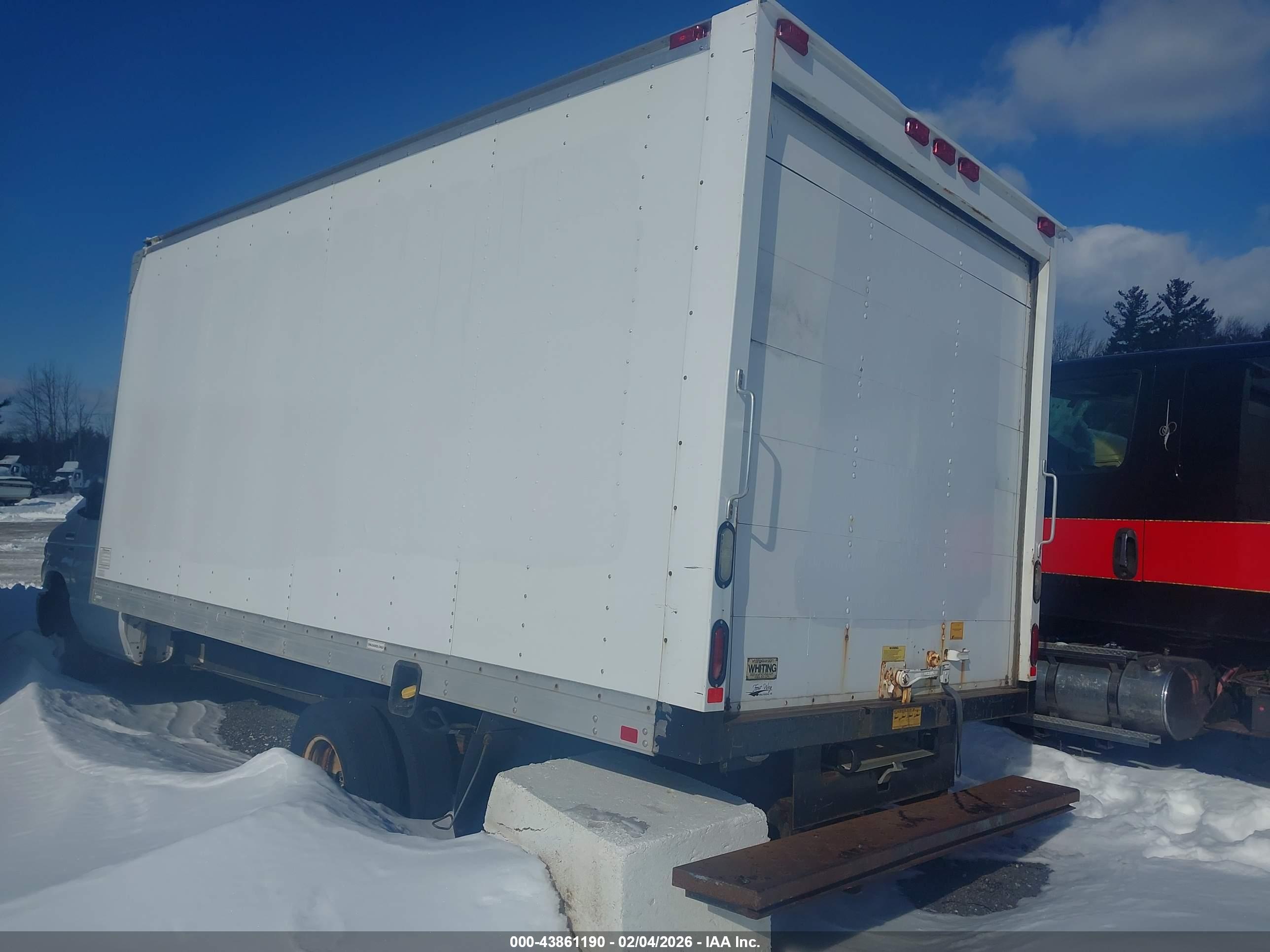FORD E-350 image 3