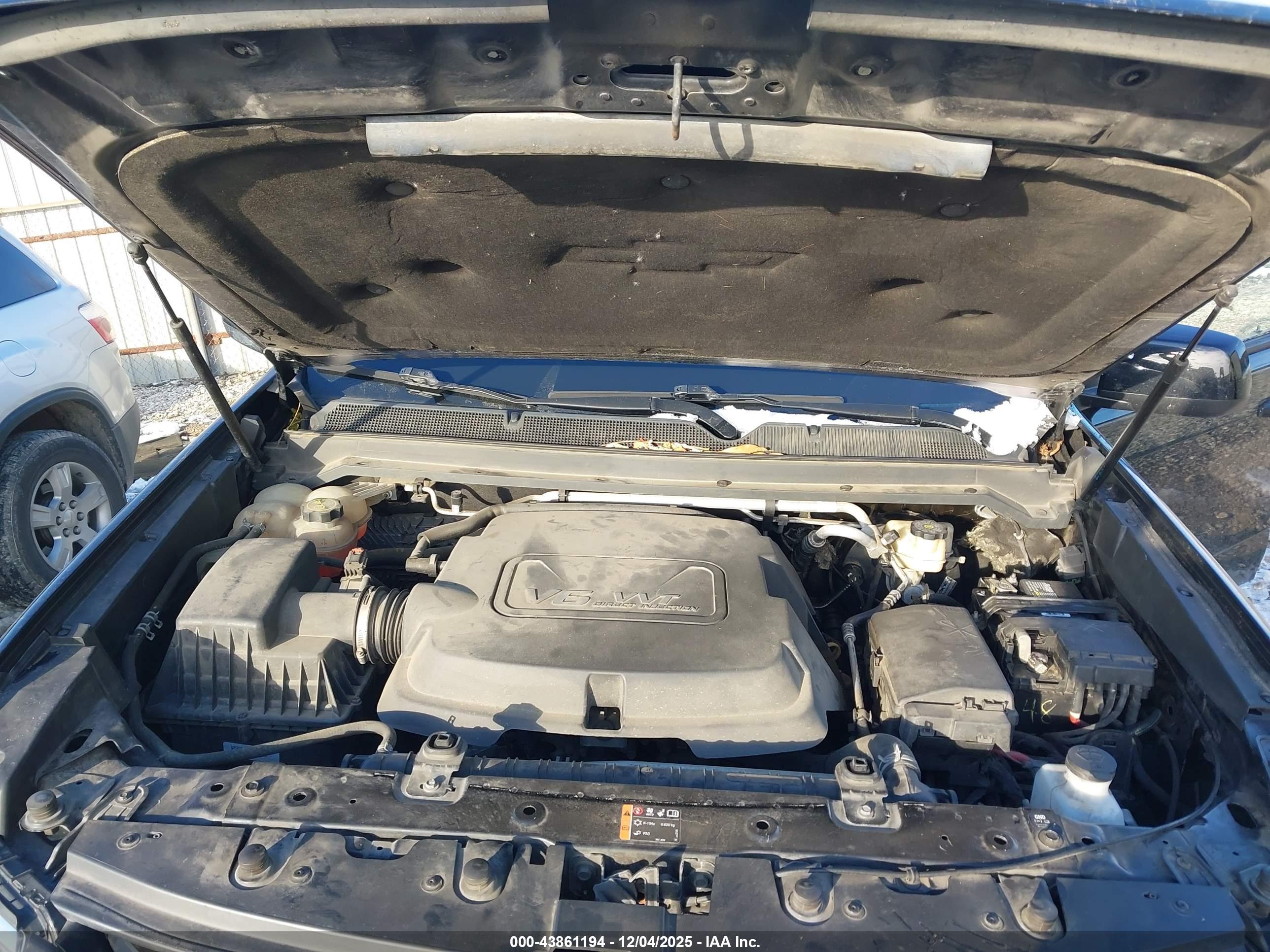 CHEVROLET COLORADO image 10