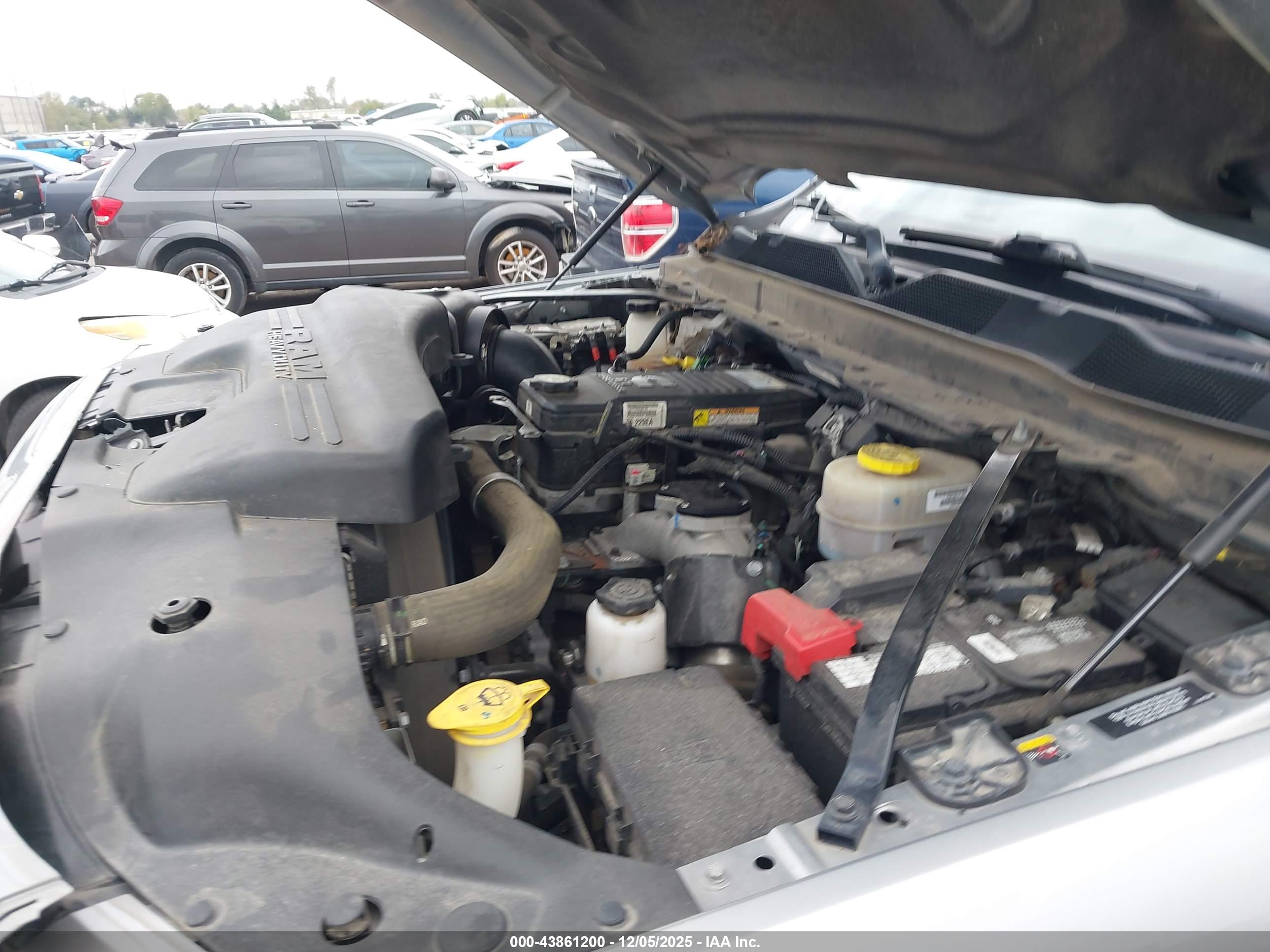 RAM 2500 image 10