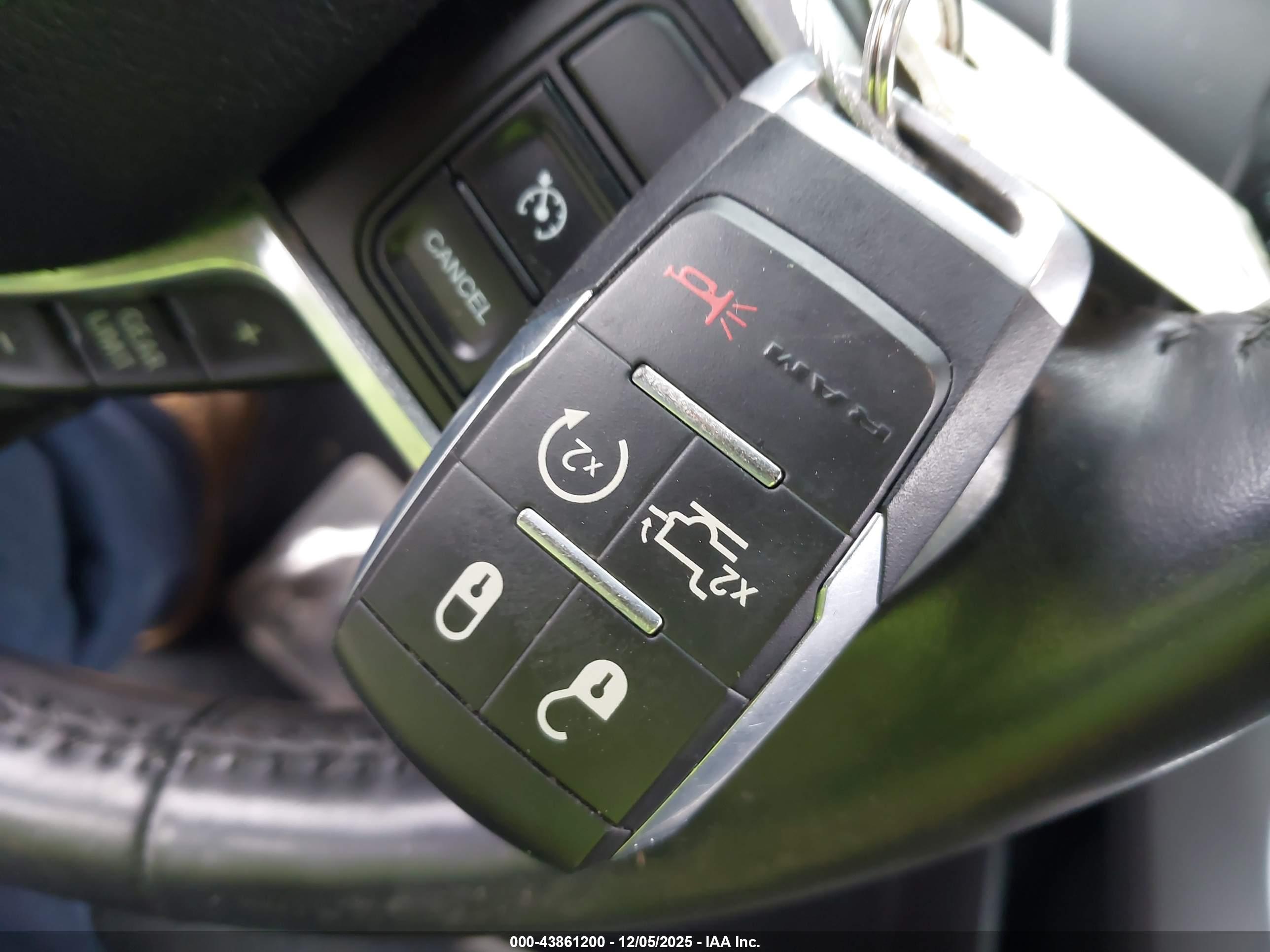 RAM 2500 image 11