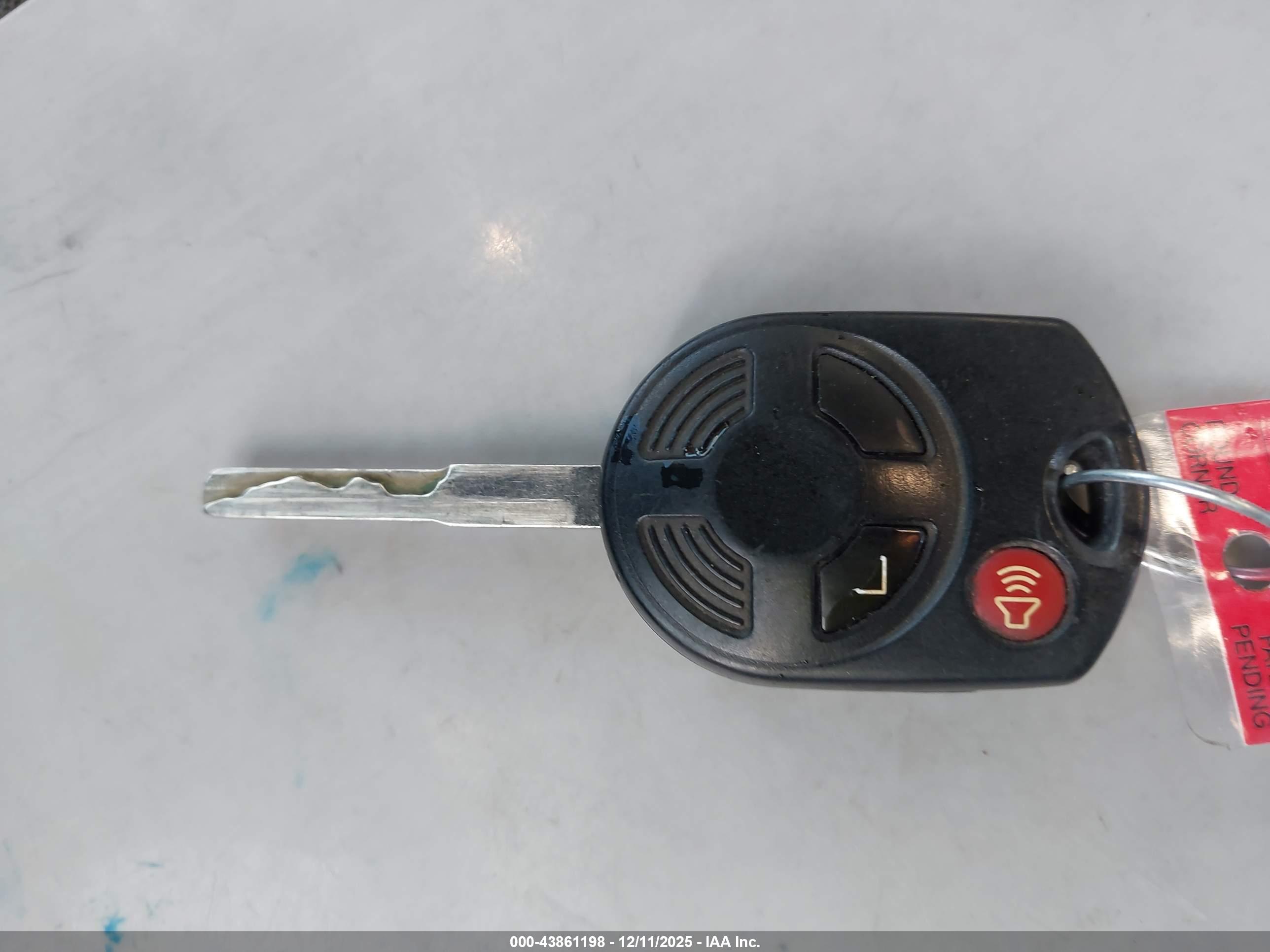 FORD ESCAPE image 11
