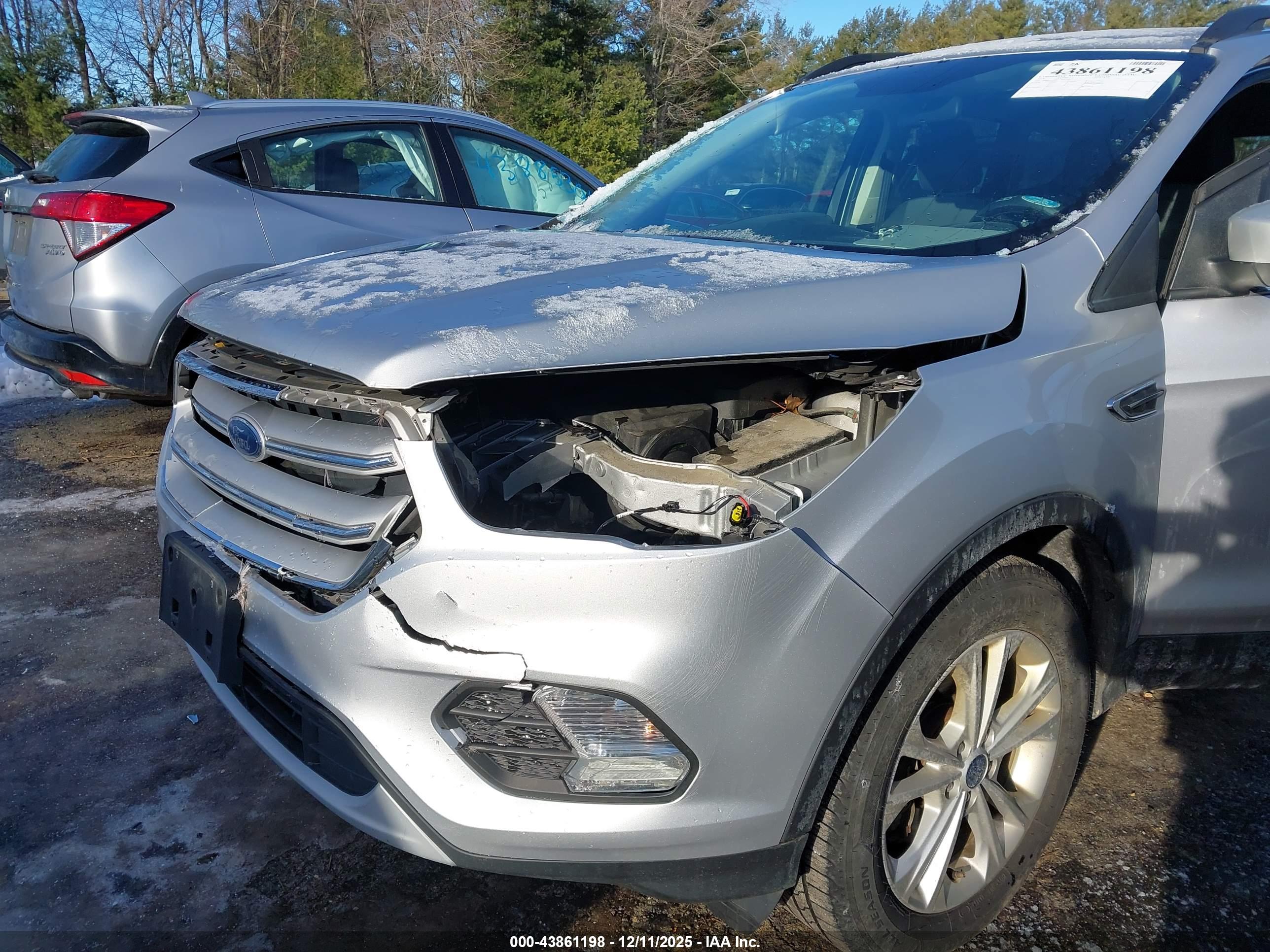 FORD ESCAPE image 6