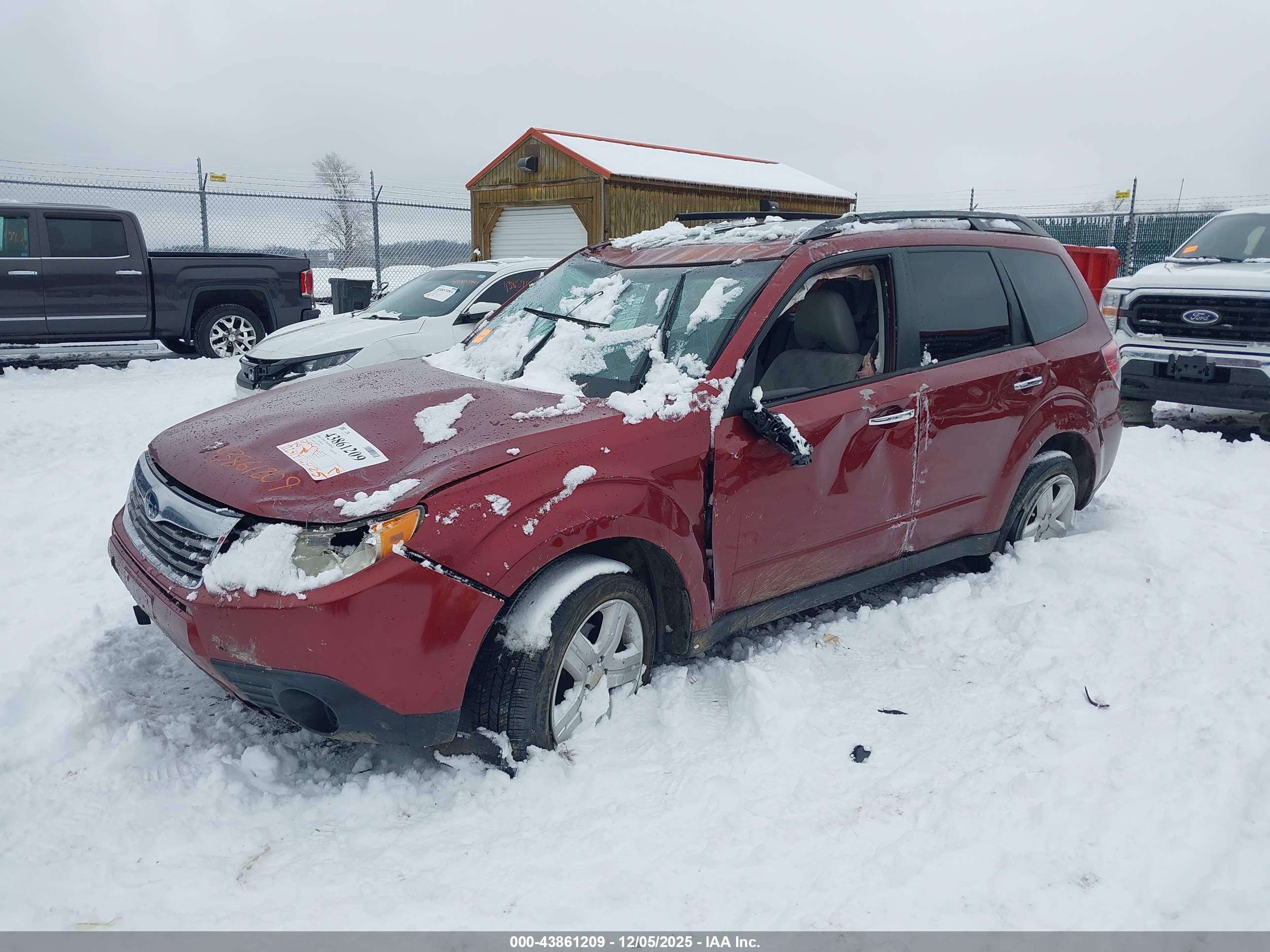 SUBARU FORESTER image 2